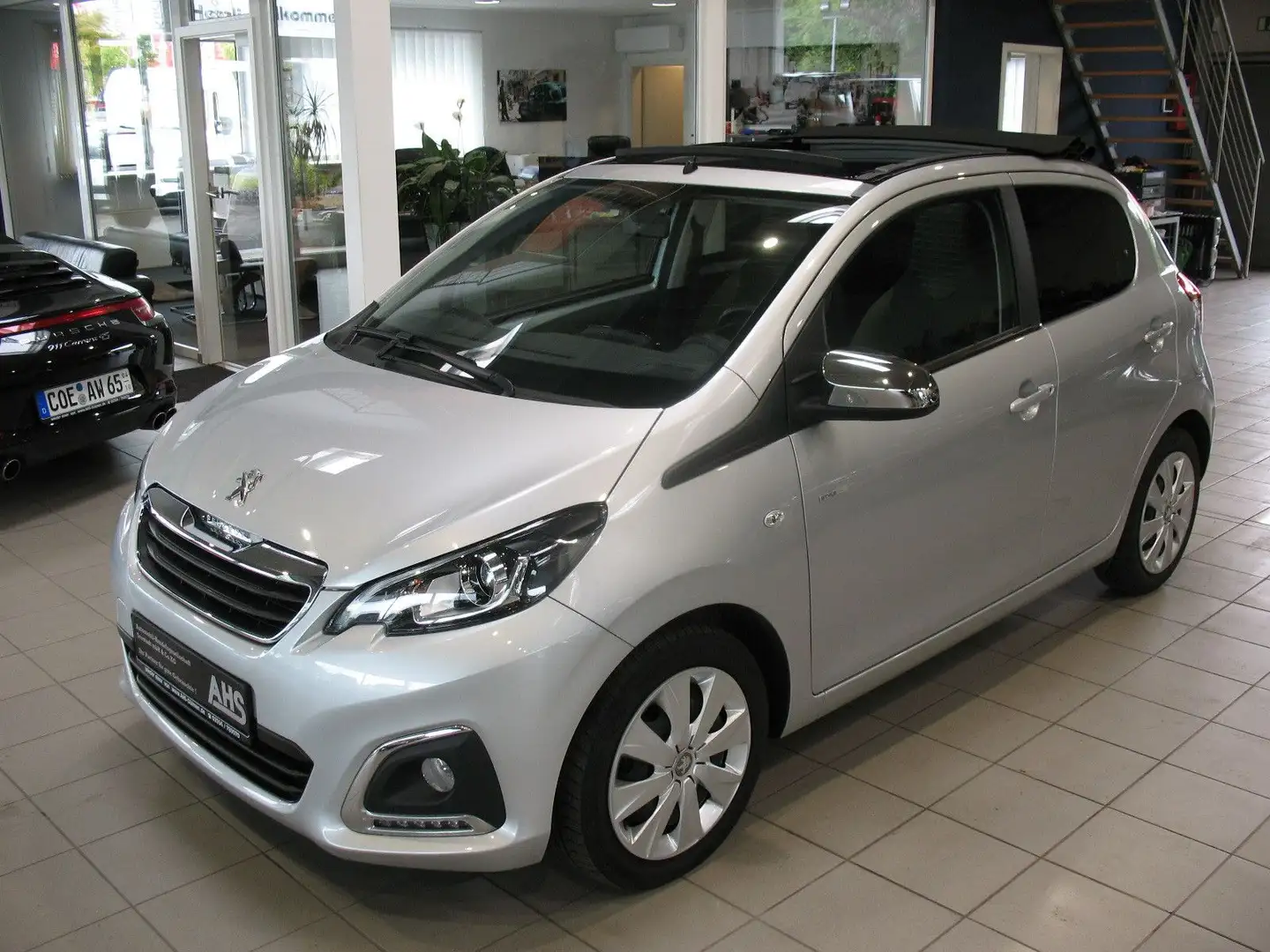 Peugeot 108 VTI 72 S&S Top! Style *KLIMA*FALTDACH ELEK.* Silber - 1