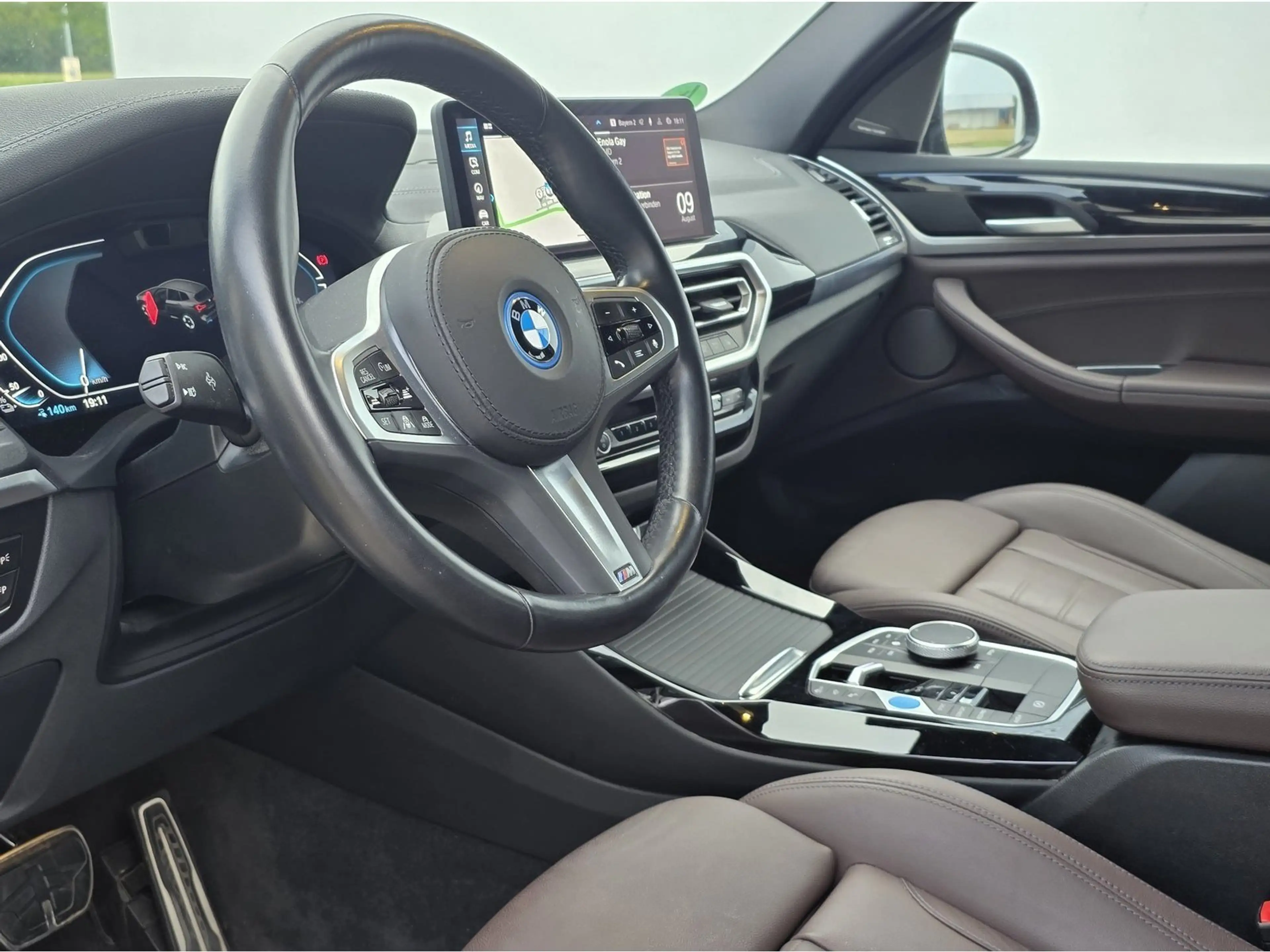 BMW iX3 Impressive 360° AHK Pano S-Dach SpoSi ACC — photo 3