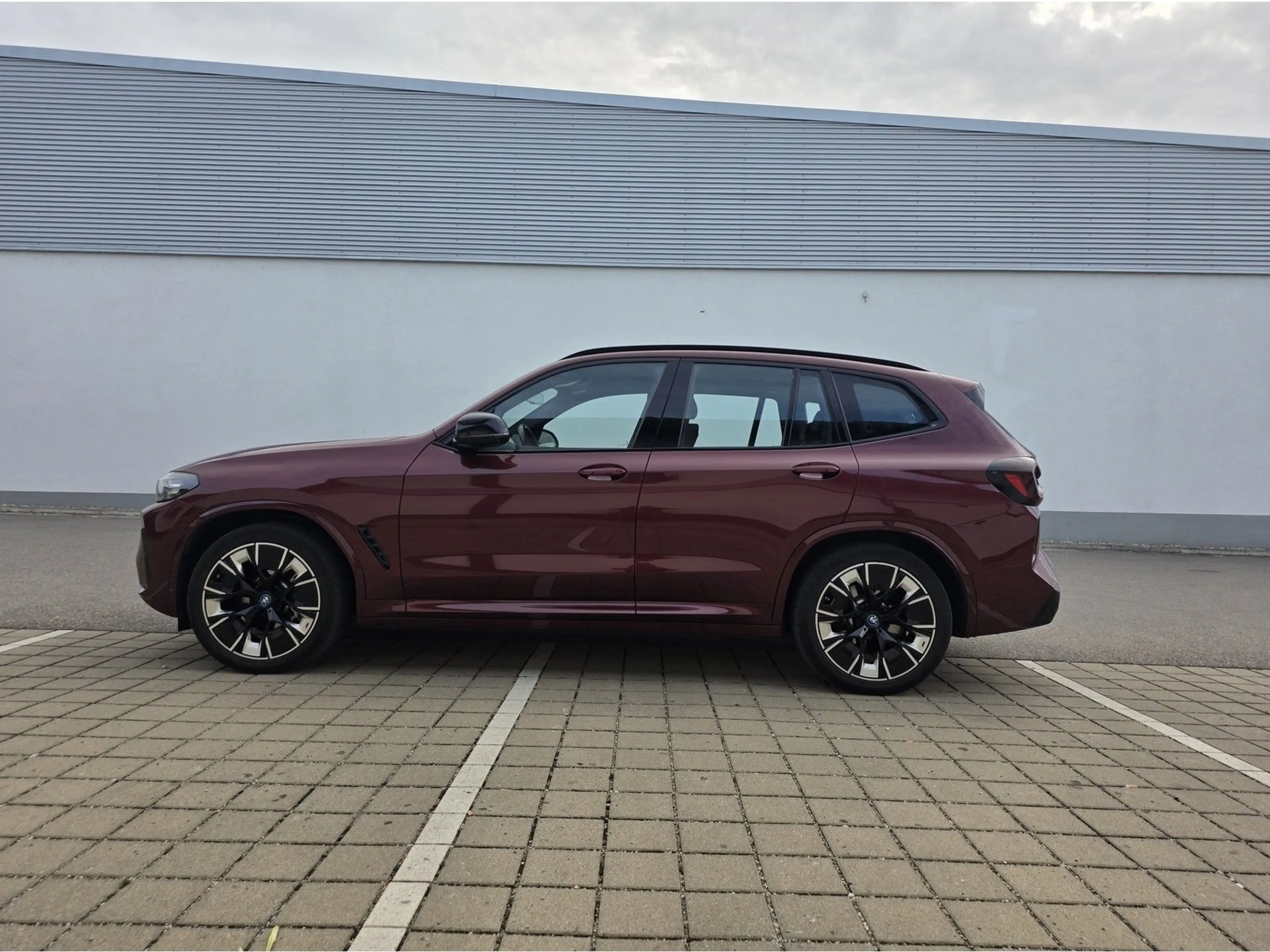 BMW iX3 Impressive 360° AHK Pano S-Dach SpoSi ACC — photo 9