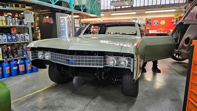Chevrolet Impala CUSTOM COUPE'