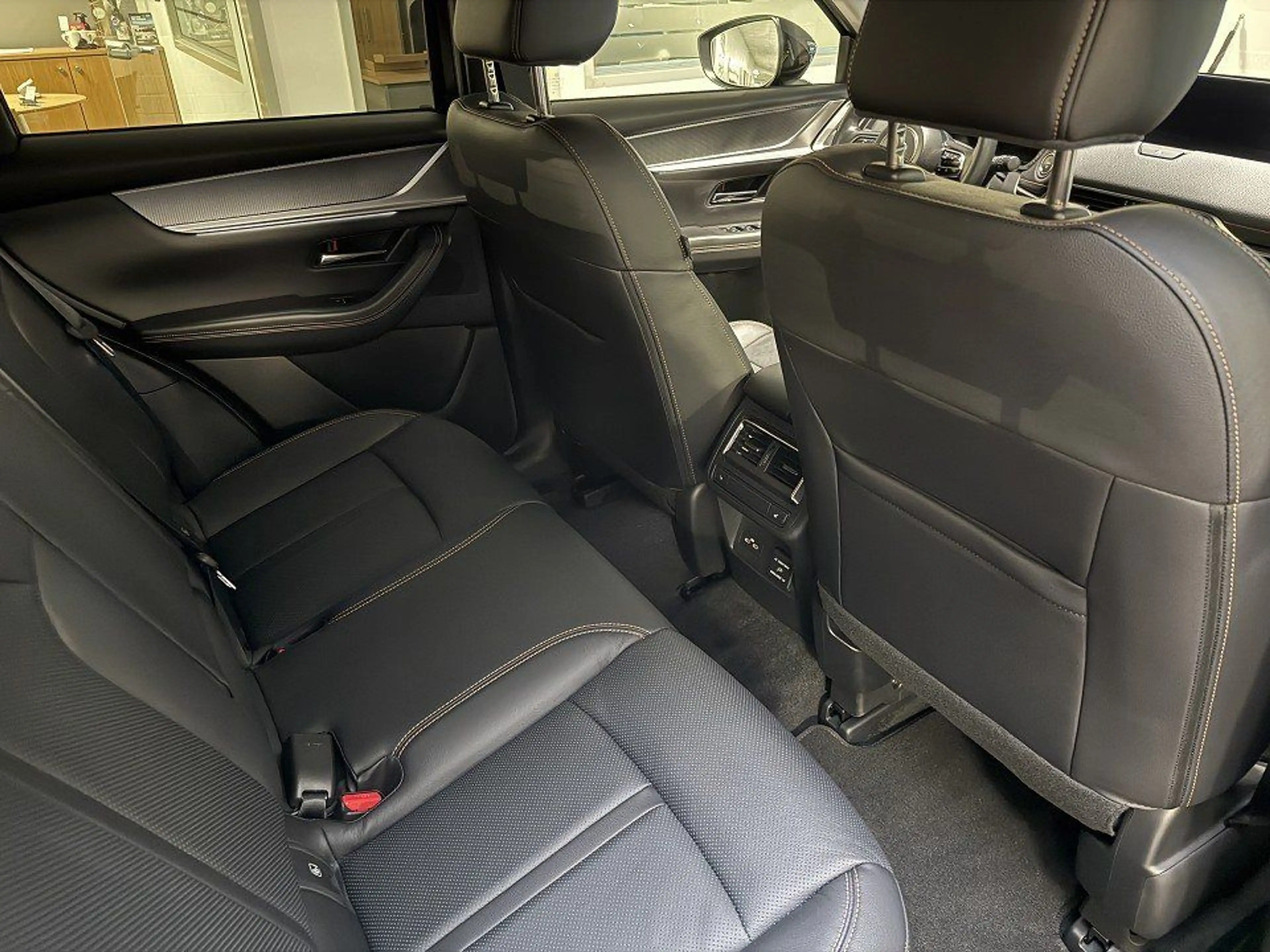 Mazda CX-60 2.5 327PS PHEV Homura Matrix-LED Bose Navi — photo 10