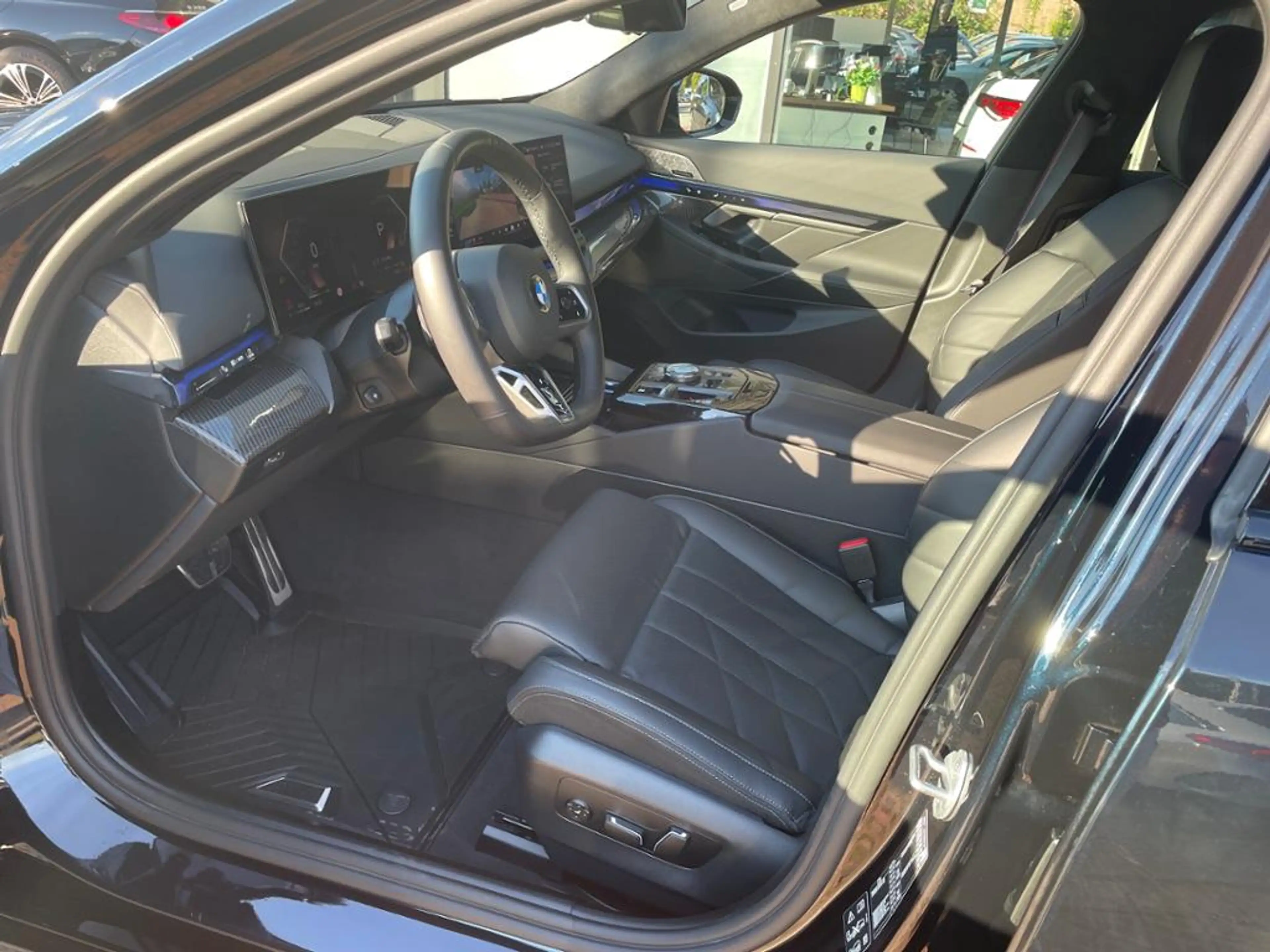 BMW 540 d xDrive M Sport touring MEMO 360 AHK DISTR — photo 7
