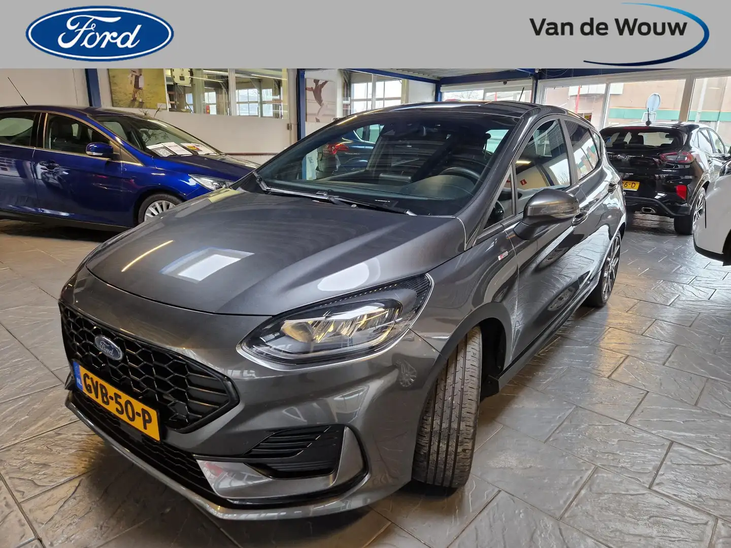 Ford Fiesta 1.0 EcoBoost Hybrid ST-Line AUTOMAAT Grijs - 1