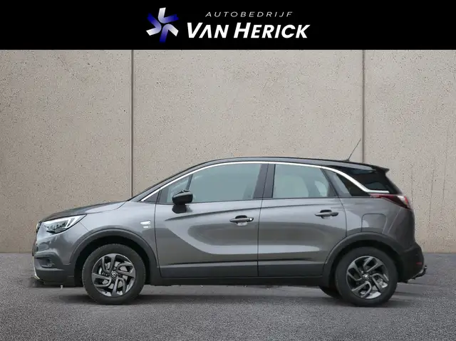Opel Crossland view 2