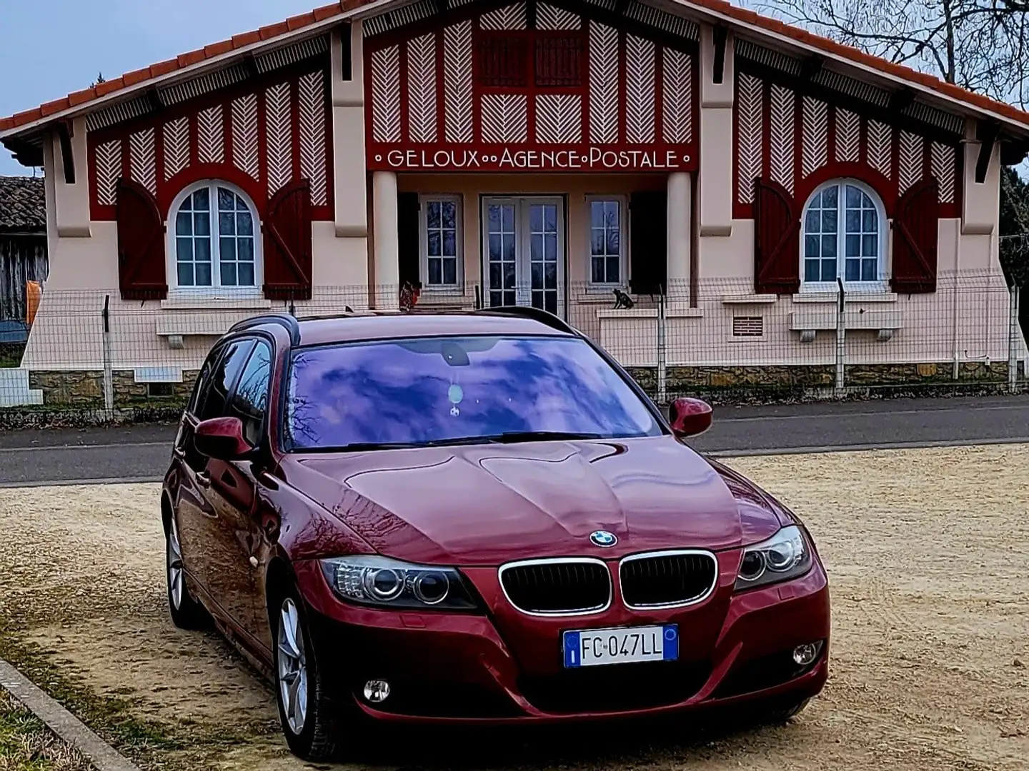 BMW 316 Touring 316d 115 ch Edition Červená - 1