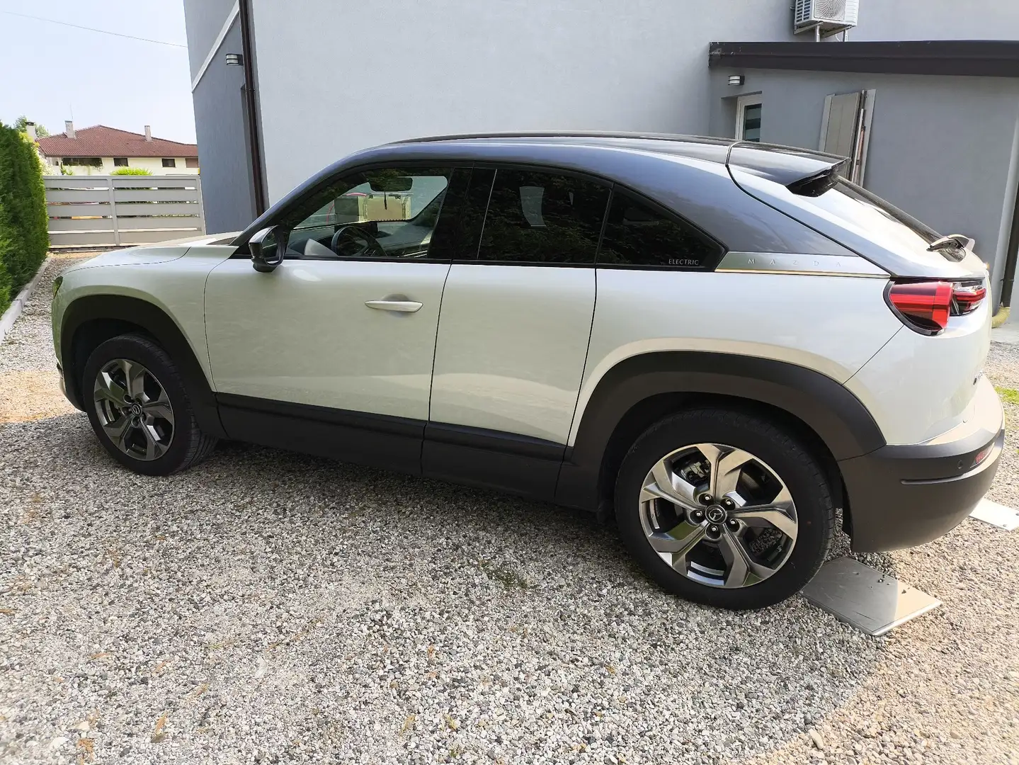 Mazda MX-30 35,5kWh Exceed OBC 7,4kW - 1
