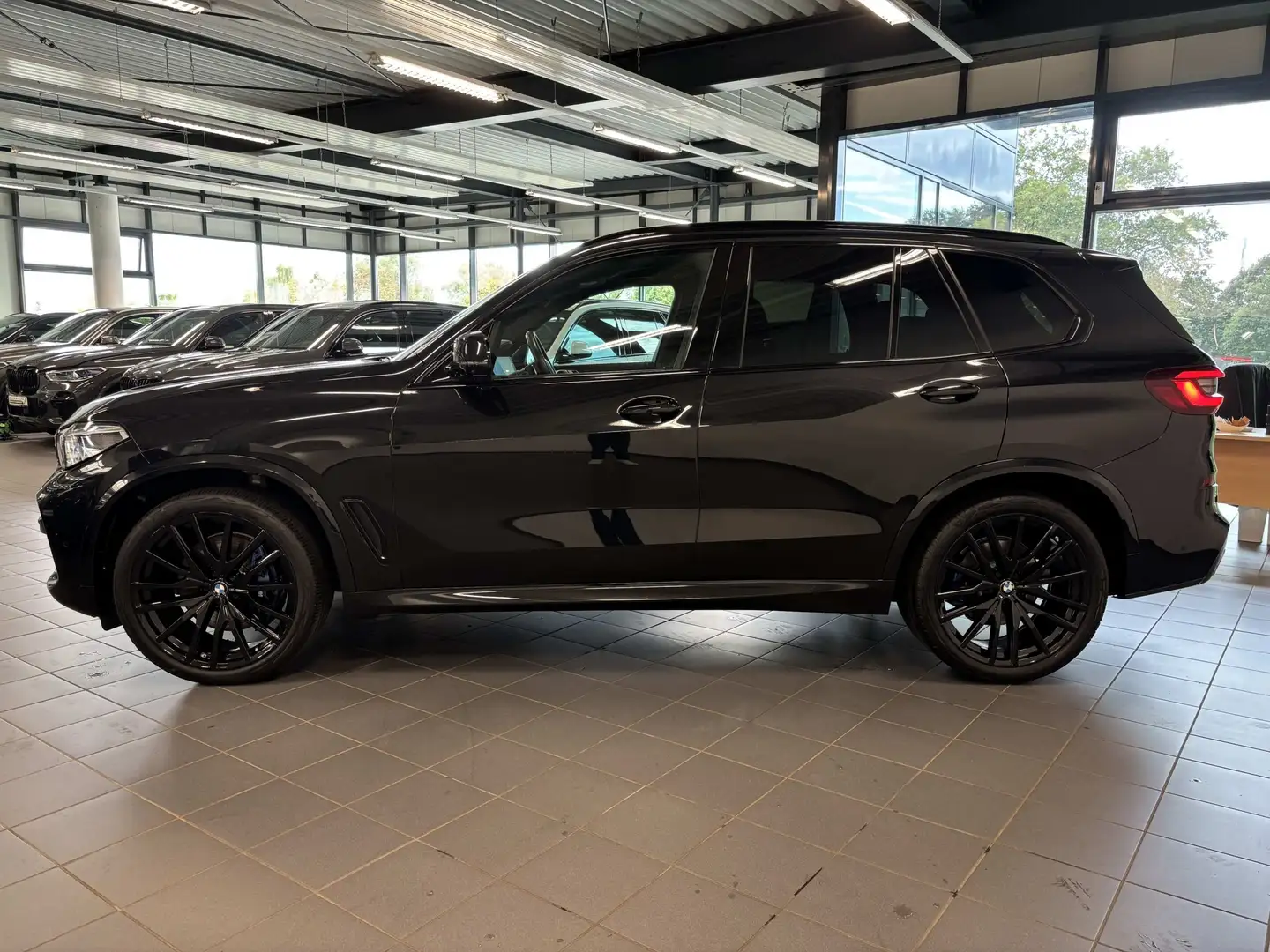 BMW X5 xDrive30d M Sport HUD PANO ACC AHK 360°KAM Schwarz - 2
