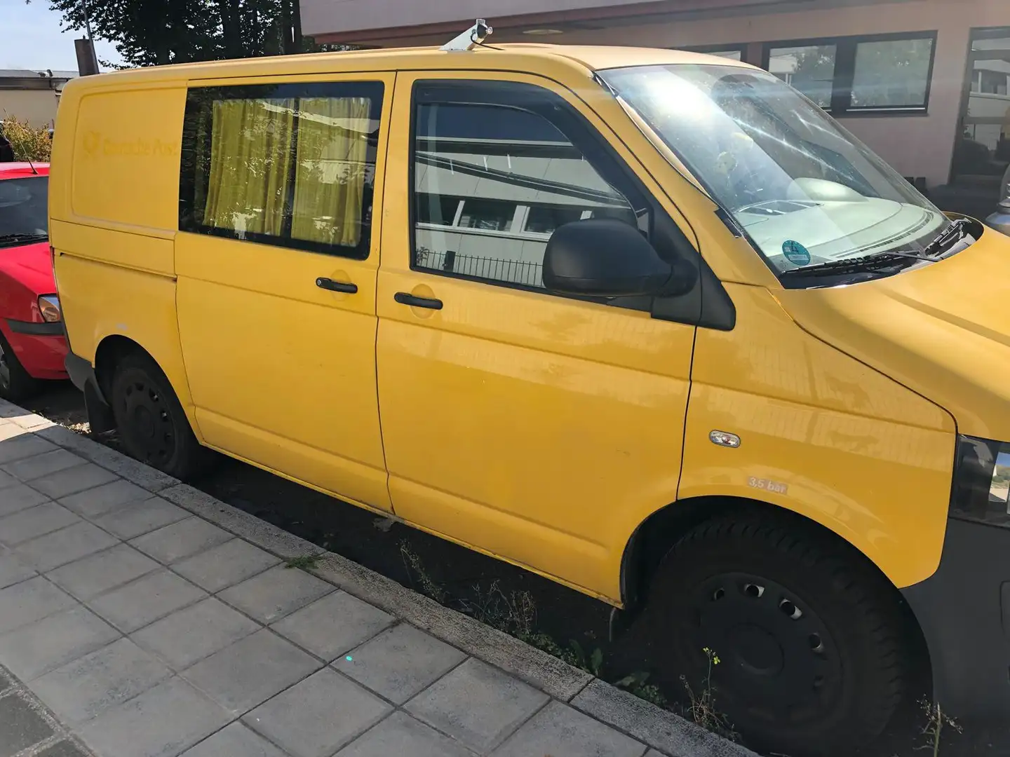 Volkswagen T5 Transporter Kasten mit Teilausbau HU 2/2026, Bett und Schrank Amarillo - 2
