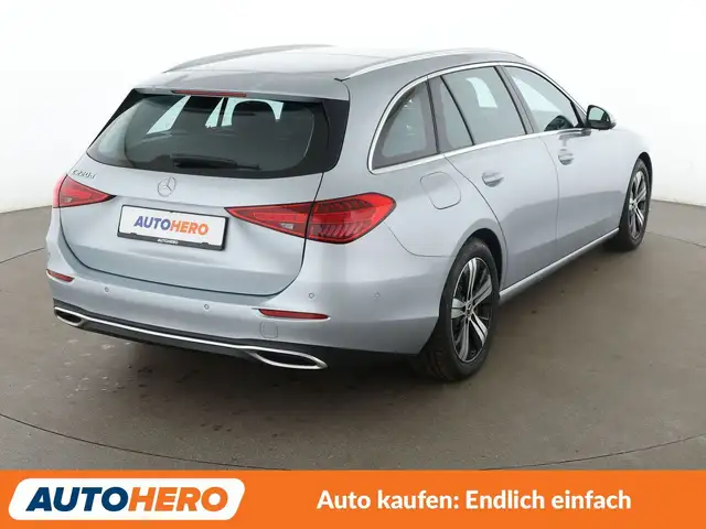 Mercedes-Benz C-Class view 6
