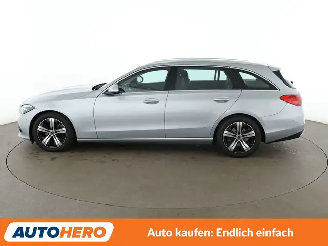 Mercedes-Benz C-Class view 3