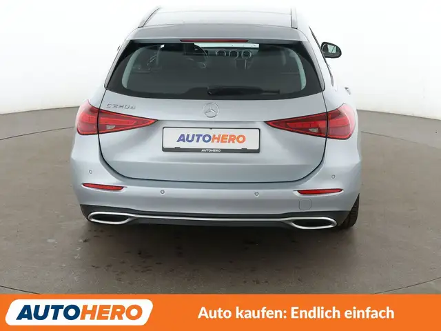 Mercedes-Benz C-Class view 5