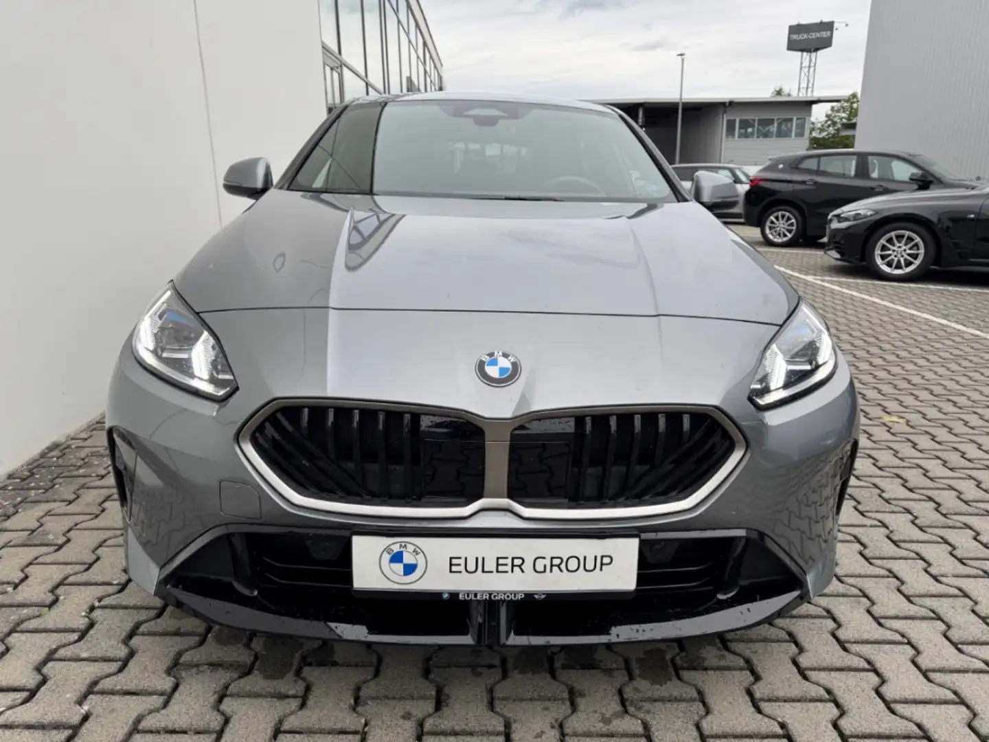 BMW 118 d M-Sport neues Modell 18'' Pano Ad-M-Fahrw AdLED Grau - 2
