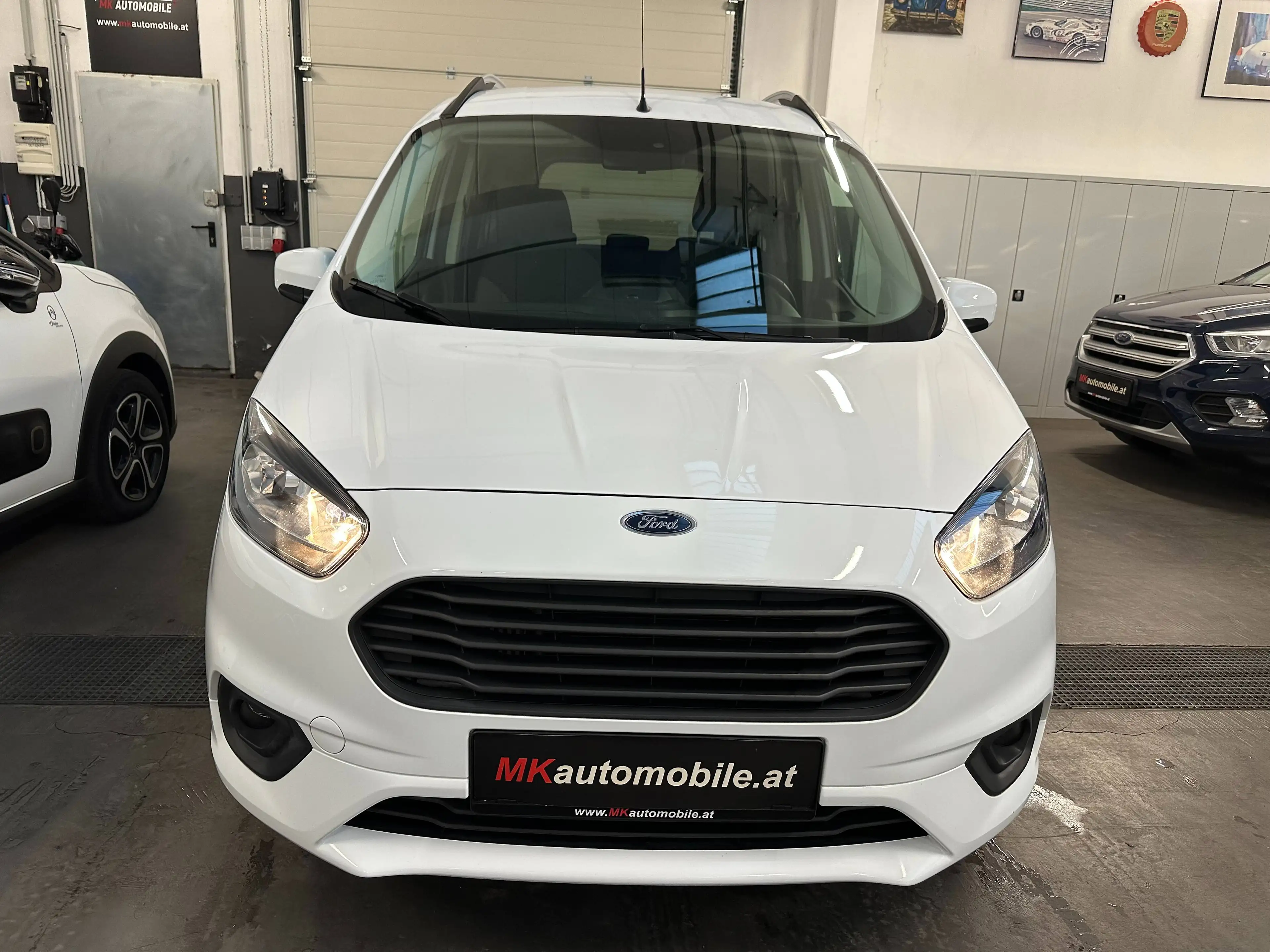 Ford Tourneo Courier 1,0 EcoBoost Trend Start/Stop — photo 2