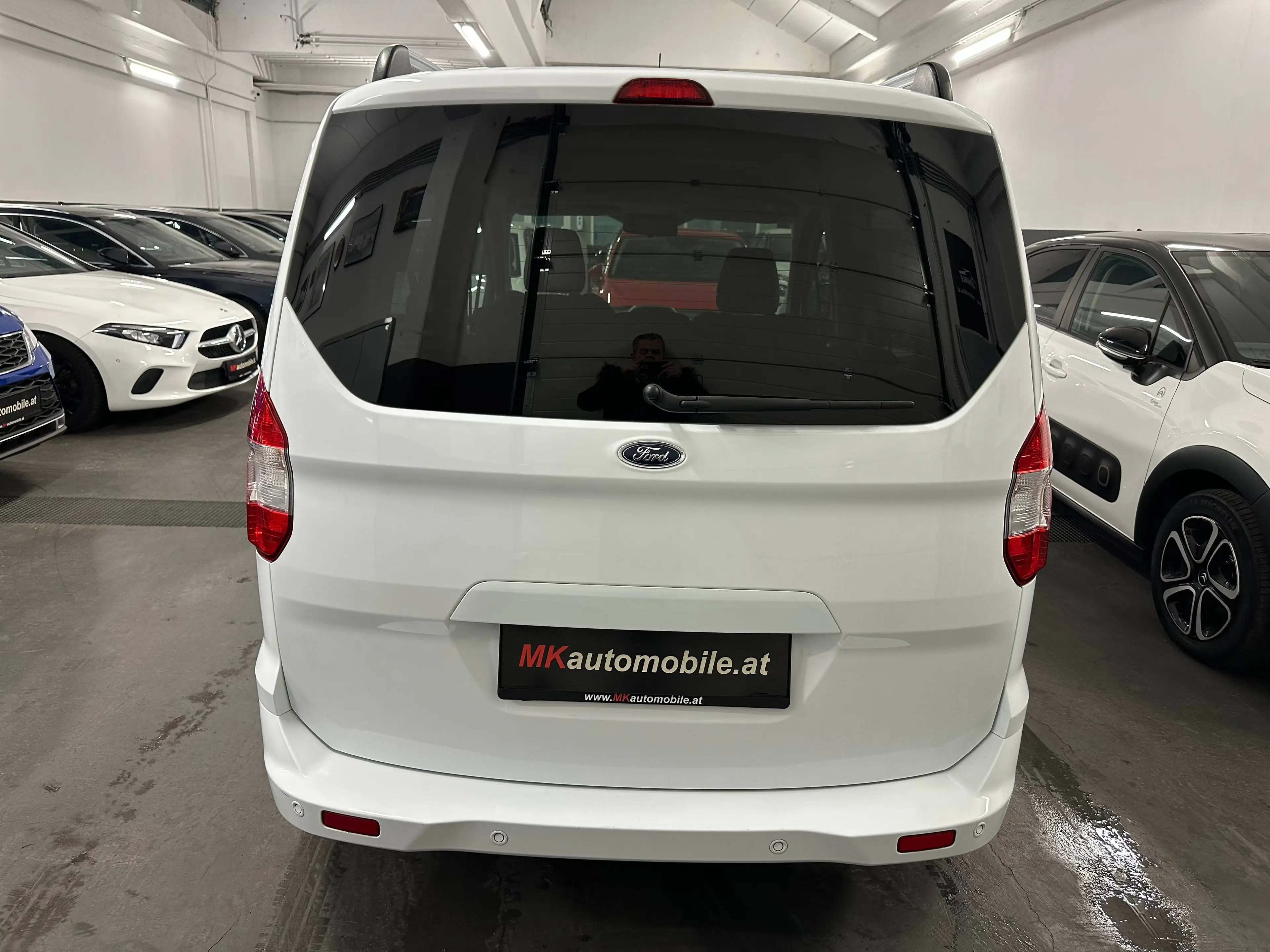 Ford Tourneo Courier 1,0 EcoBoost Trend Start/Stop — photo 7