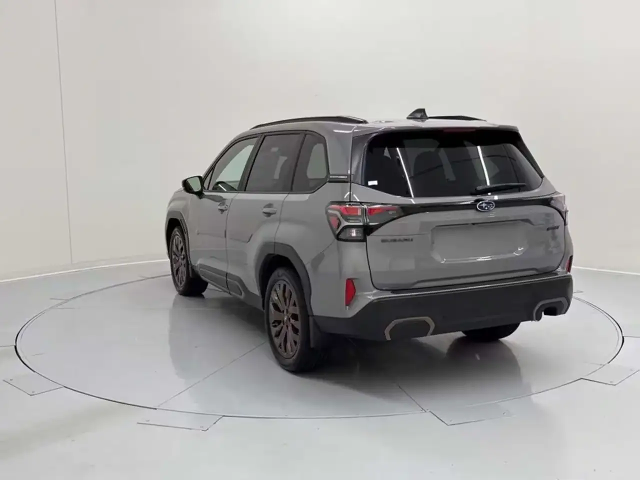 Subaru Forester снимка Subaru Forester
