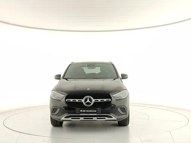 Mercedes-Benz Gla view 8