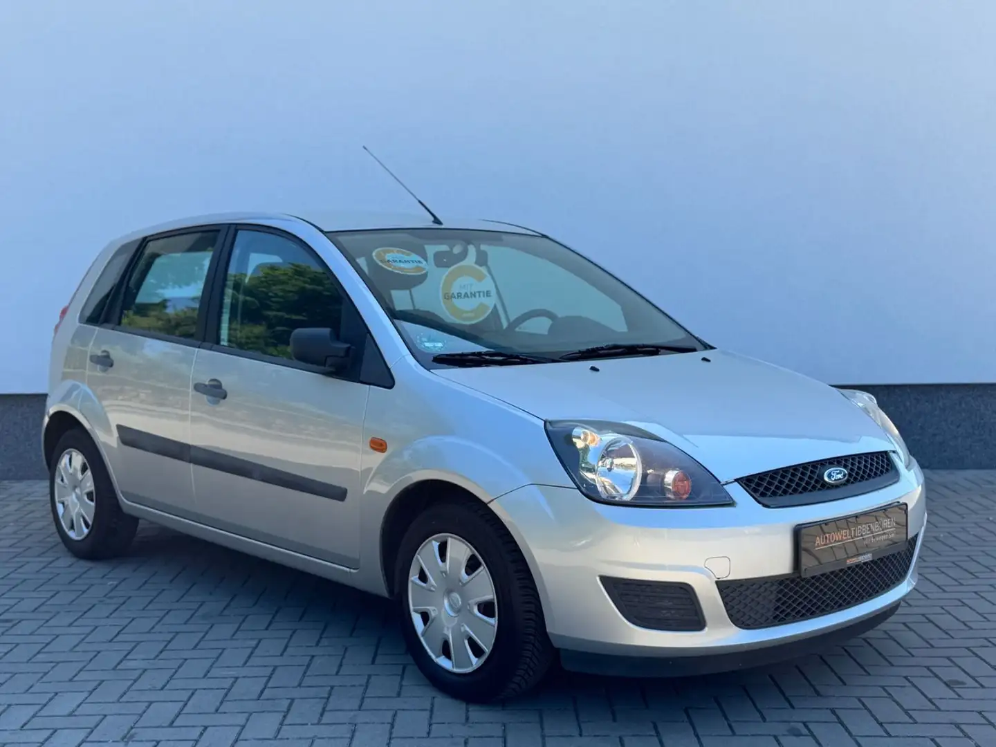 Ford Fiesta 1.3 Fun X ELEKTR.FENSTER KLIMA TÜV 10.25 Argent - 1