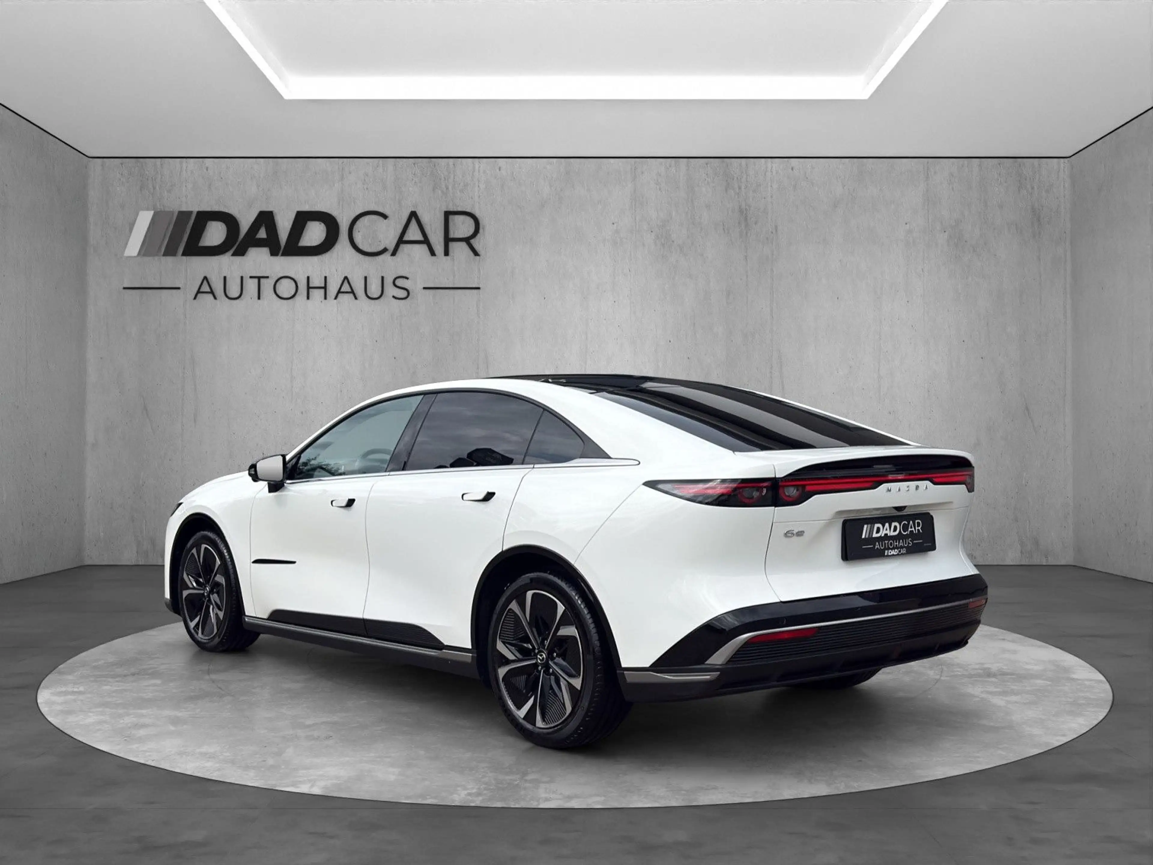 Mazda 6 190 kW EV Takumi*LED*360°*ACC*HUD*PANO*CARPLAY — photo 9