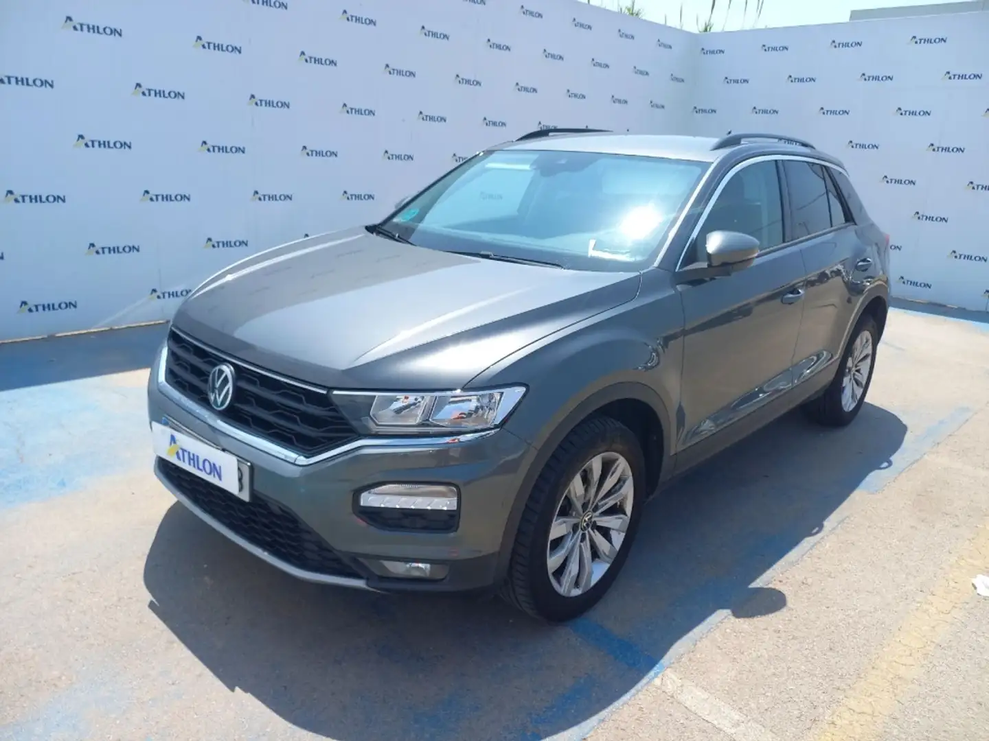 Volkswagen T-Roc 2.0TDI Advance 85kW Gris - 1