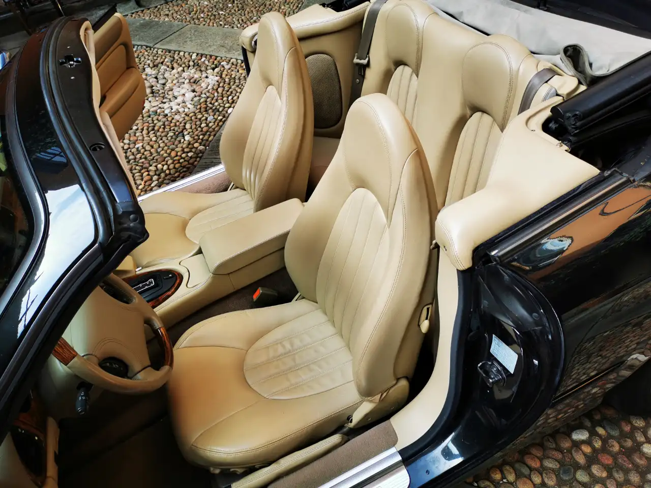 Jaguar XK8 4.0 Convertibile - Nera - Tagliandata Ufficiale, foto 6