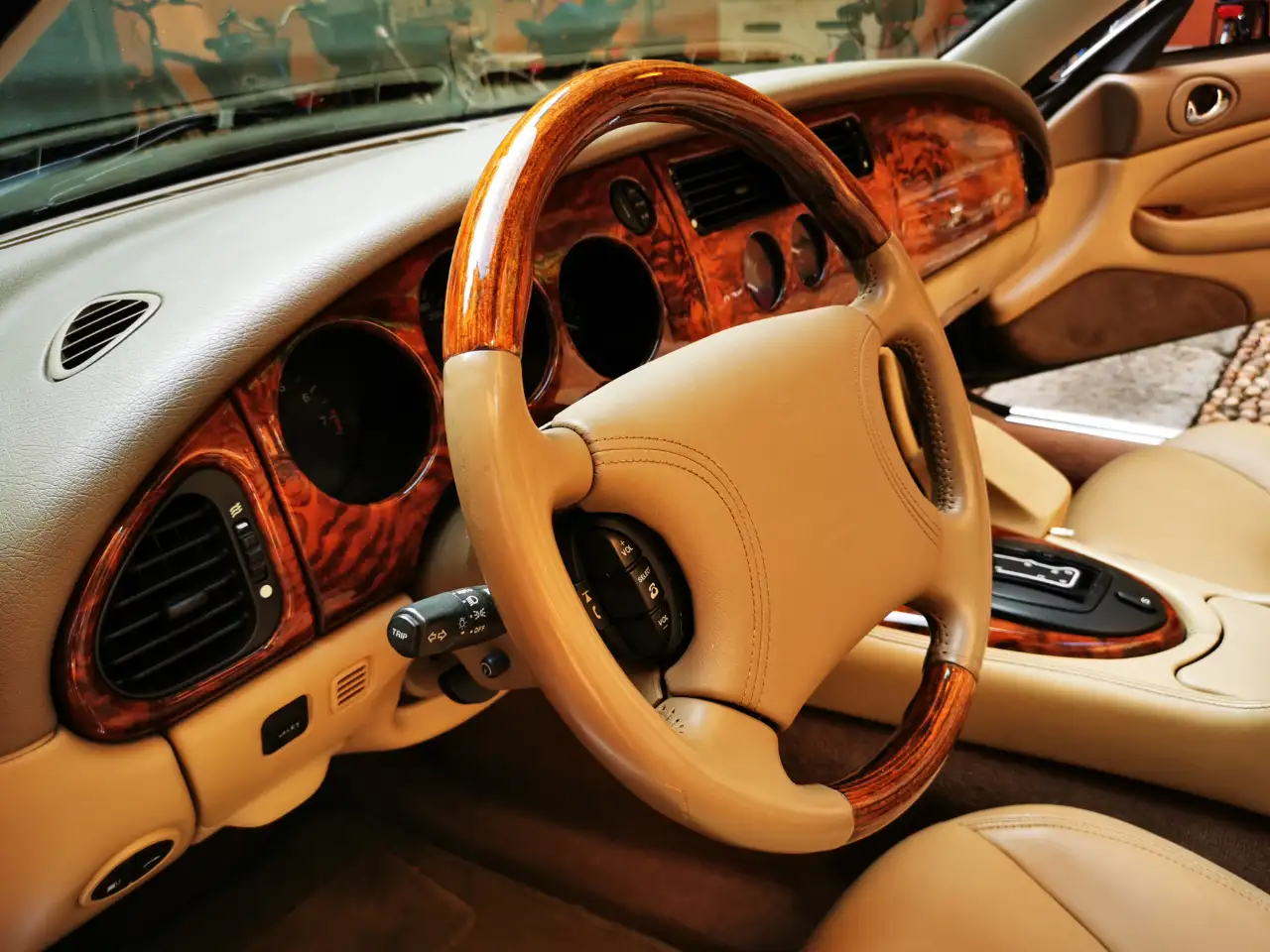 Jaguar XK8 4.0 Convertibile - Nera - Tagliandata Ufficiale, foto 4