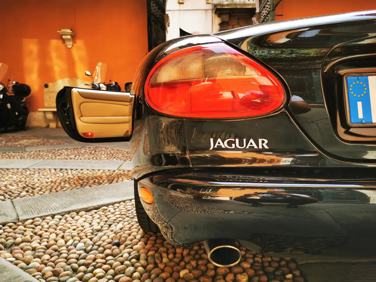 Jaguar XK8 4.0 Convertibile - Nera - Tagliandata Ufficiale, foto 11