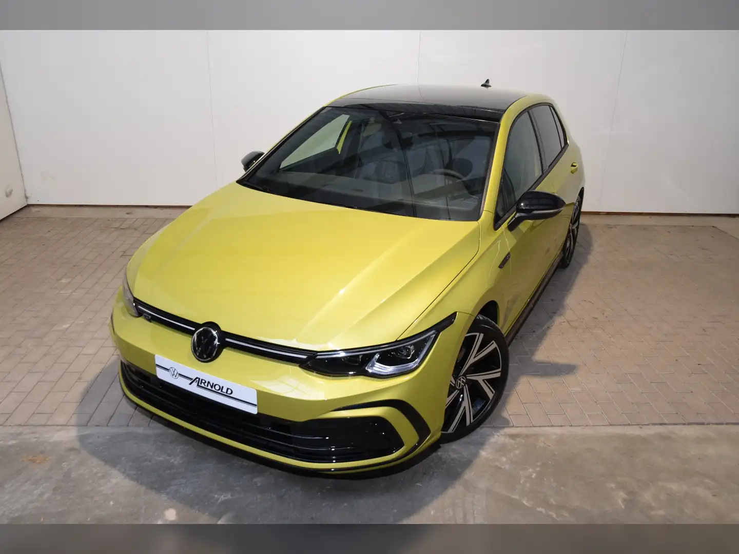 Volkswagen Golf VIII TSI R-Line DSG LED plus - Panodach - RearVie Galben - 2
