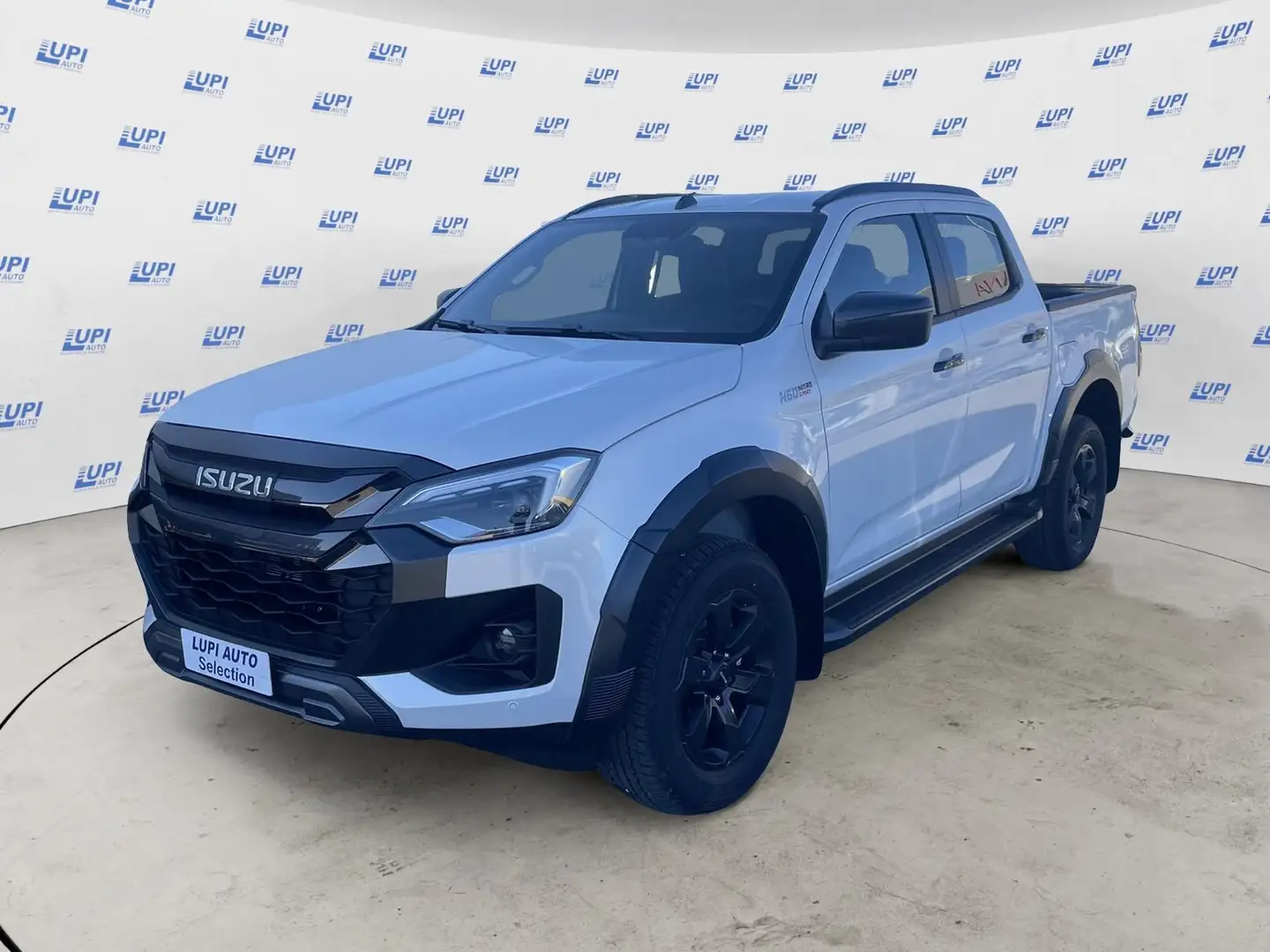 Isuzu D-Max D-Max N60 1.9 aut. Crew Nitro Sport Cab Weiß - 1