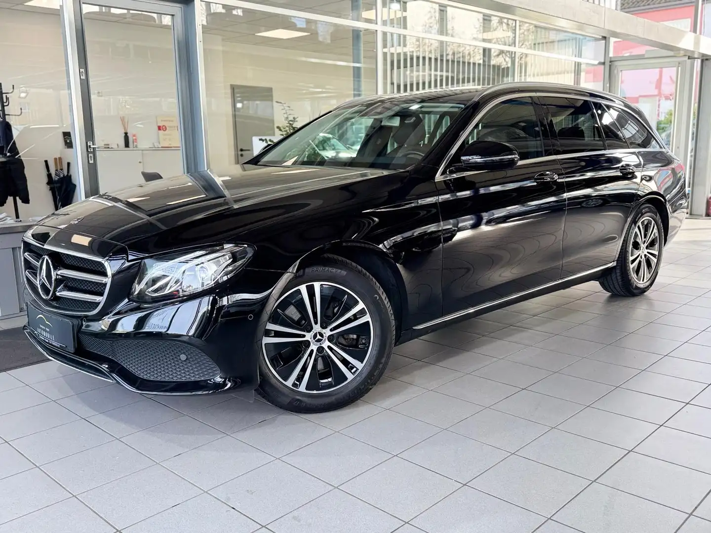 Mercedes-Benz E 220 E220d T 4Matic 9G-Tronic AVANTG. WIDE KAM LED Schwarz - 2