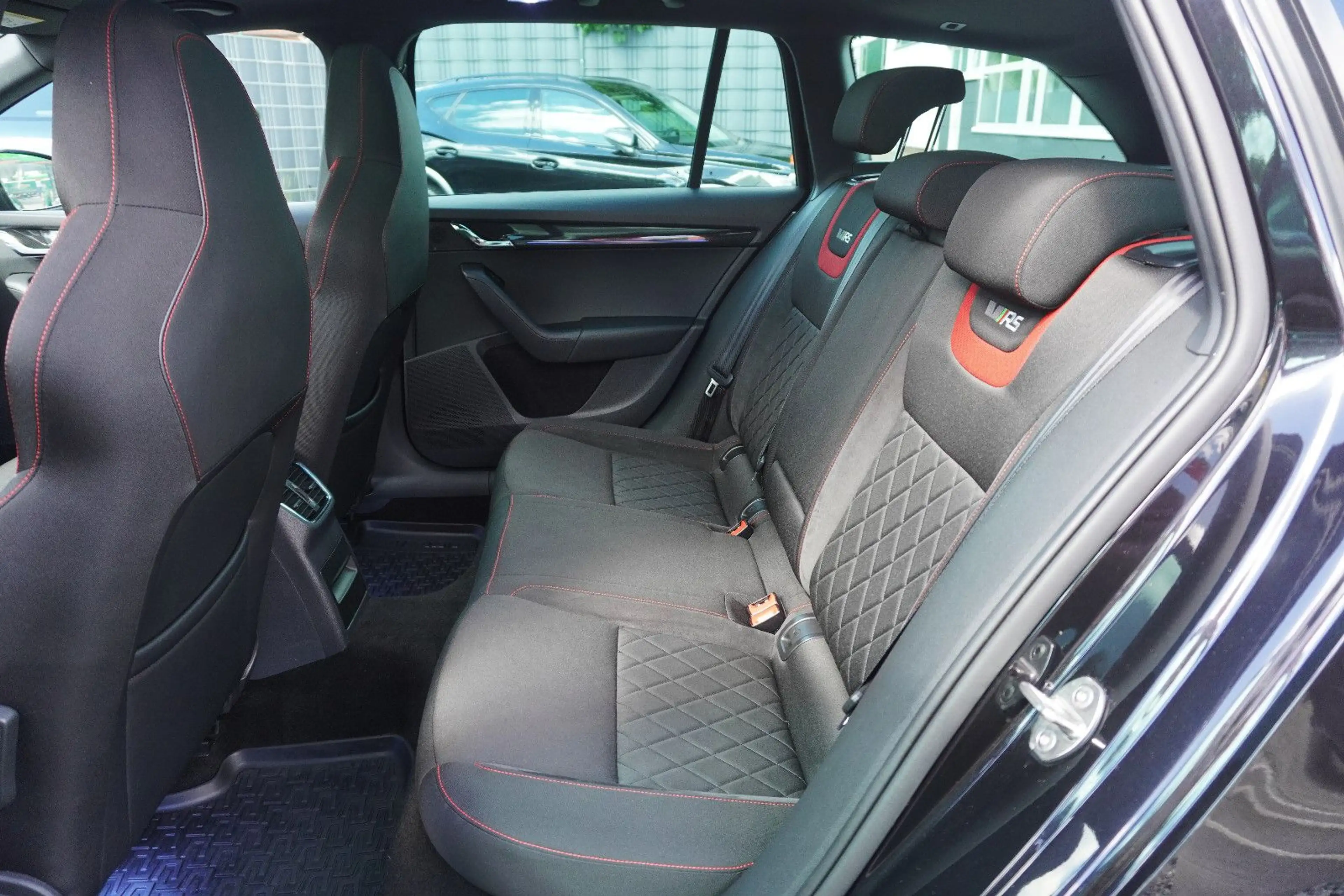 Skoda Octavia Combi RS  ~Autm~Amundsen~Pano~DAB~LED~ — photo 9