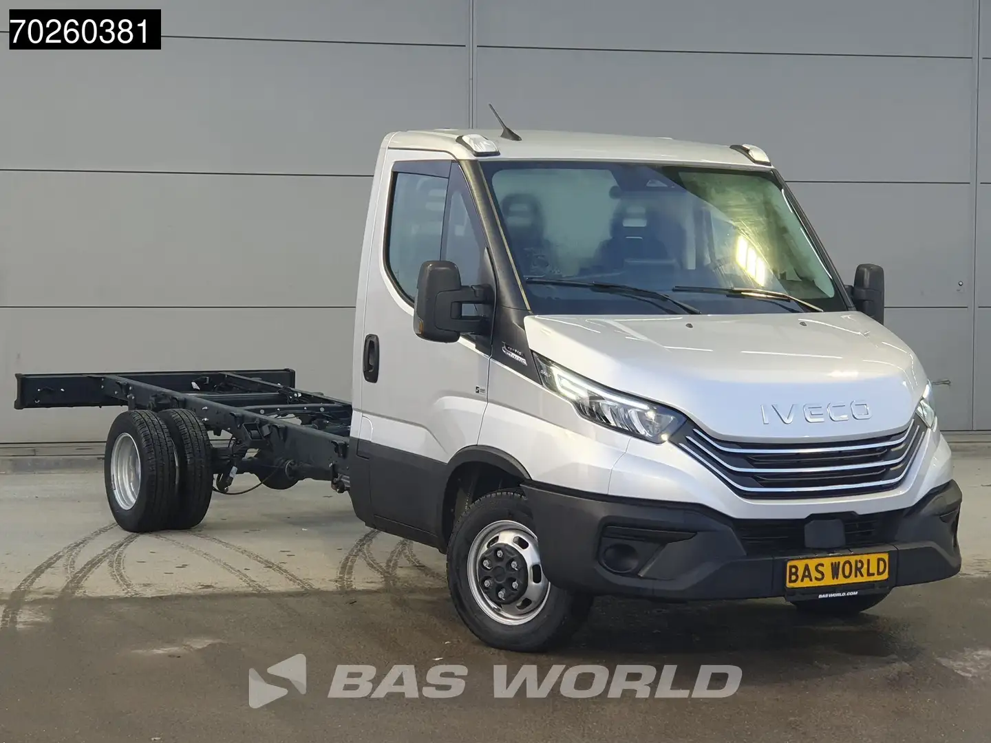 Iveco Daily 35C21 Automaat 410wb Dubbellucht 2025model Chassis Argintiu - 2
