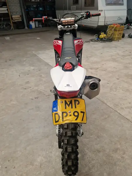 Husqvarna 701 Enduro - foto 4