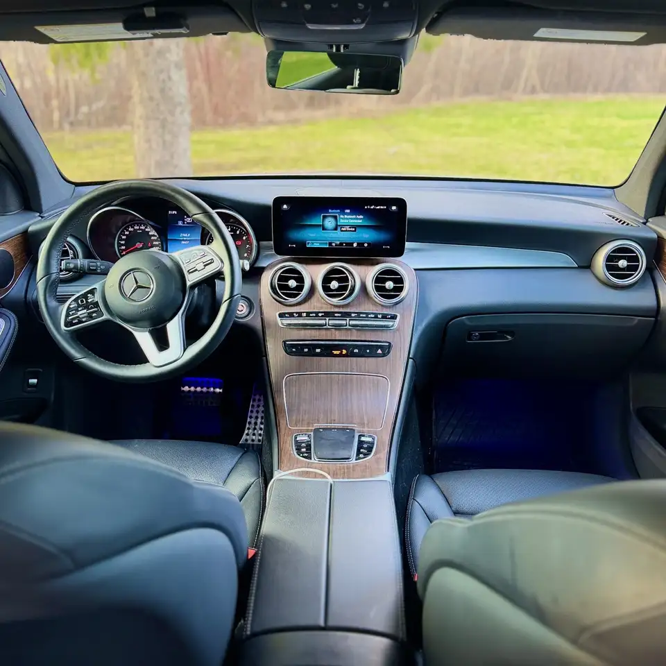 Mercedes-Benz GLC снимка Mercedes-Benz GLC