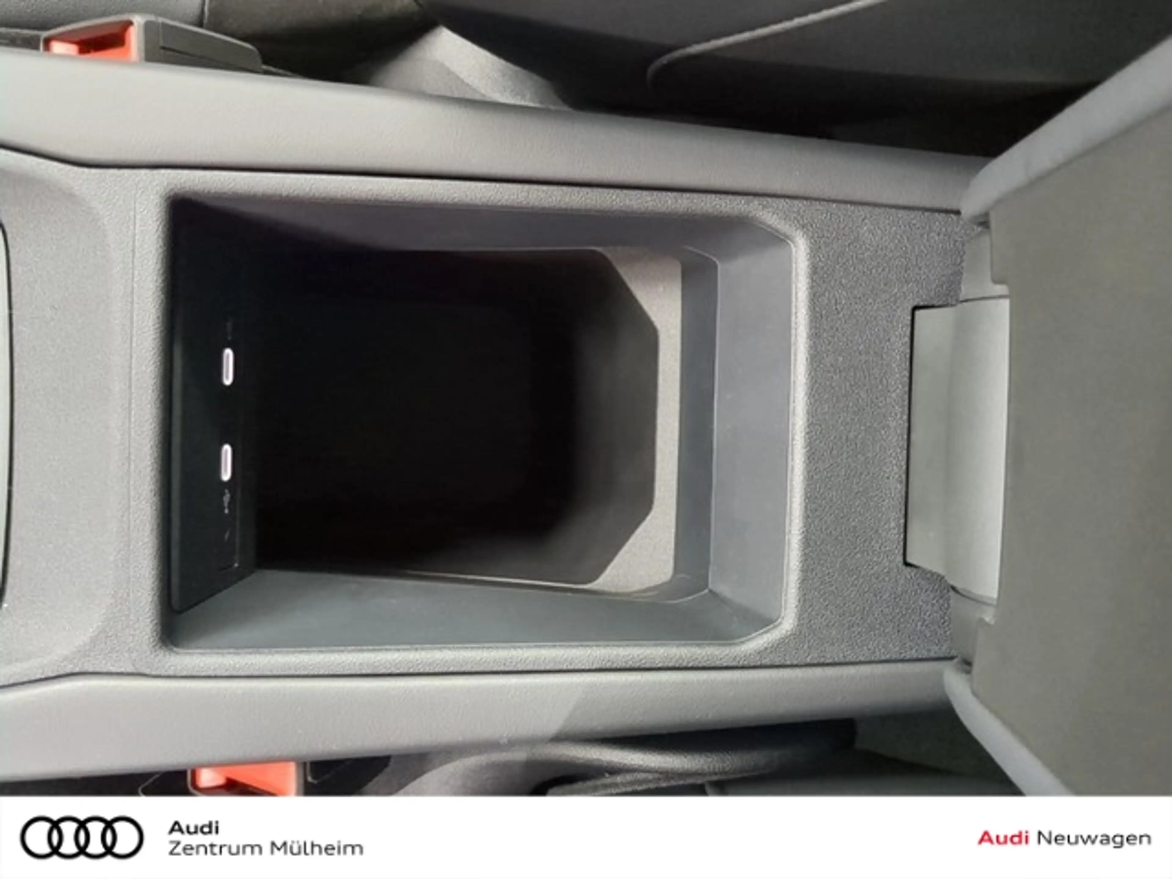 Audi Q4 e-tron SUV 204 PS ab November 2026 Verfügbar — photo 15