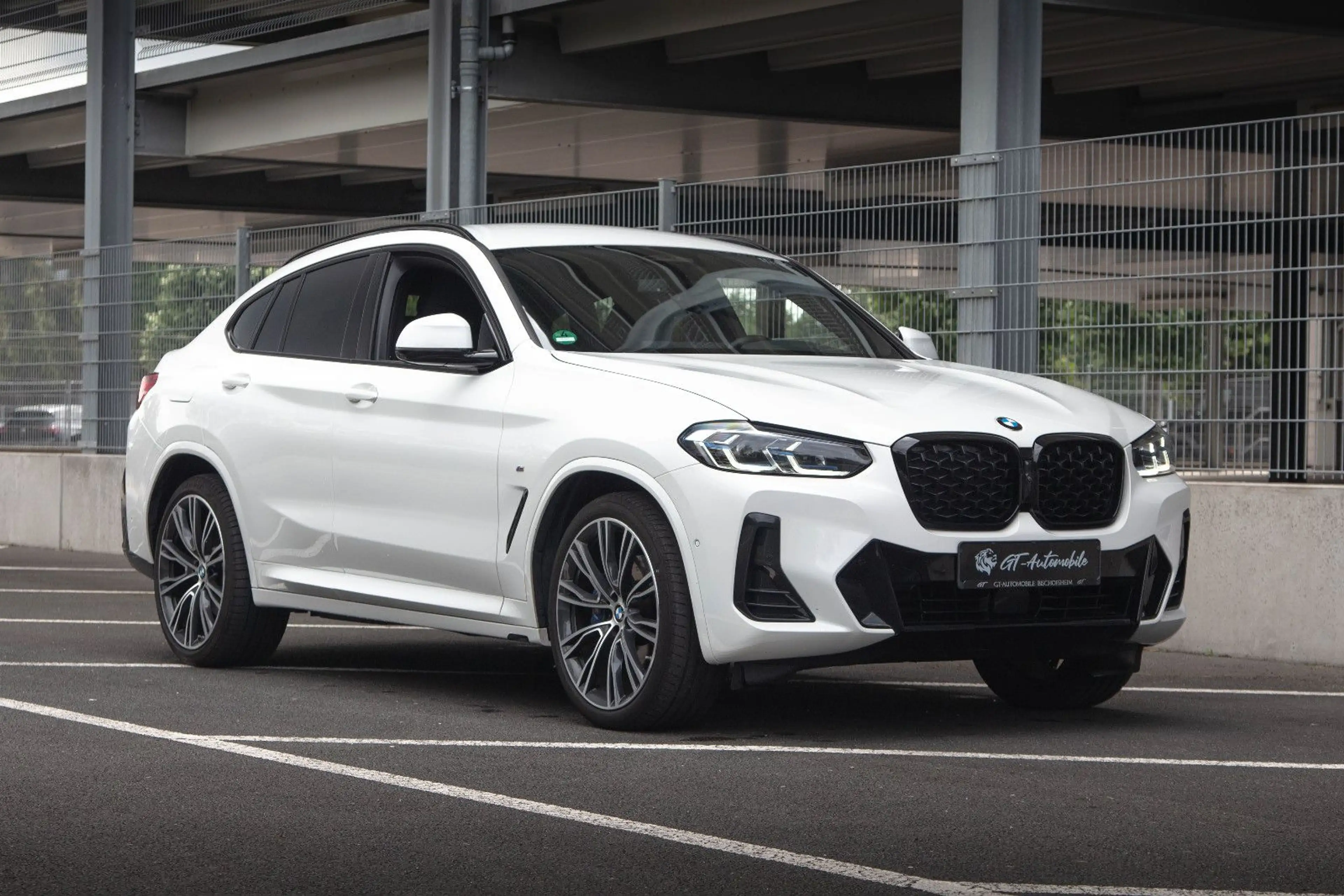 BMW X4 xDrive 30d*M Sport*Carbon*HUD*360°*M-Sitze! — photo 7