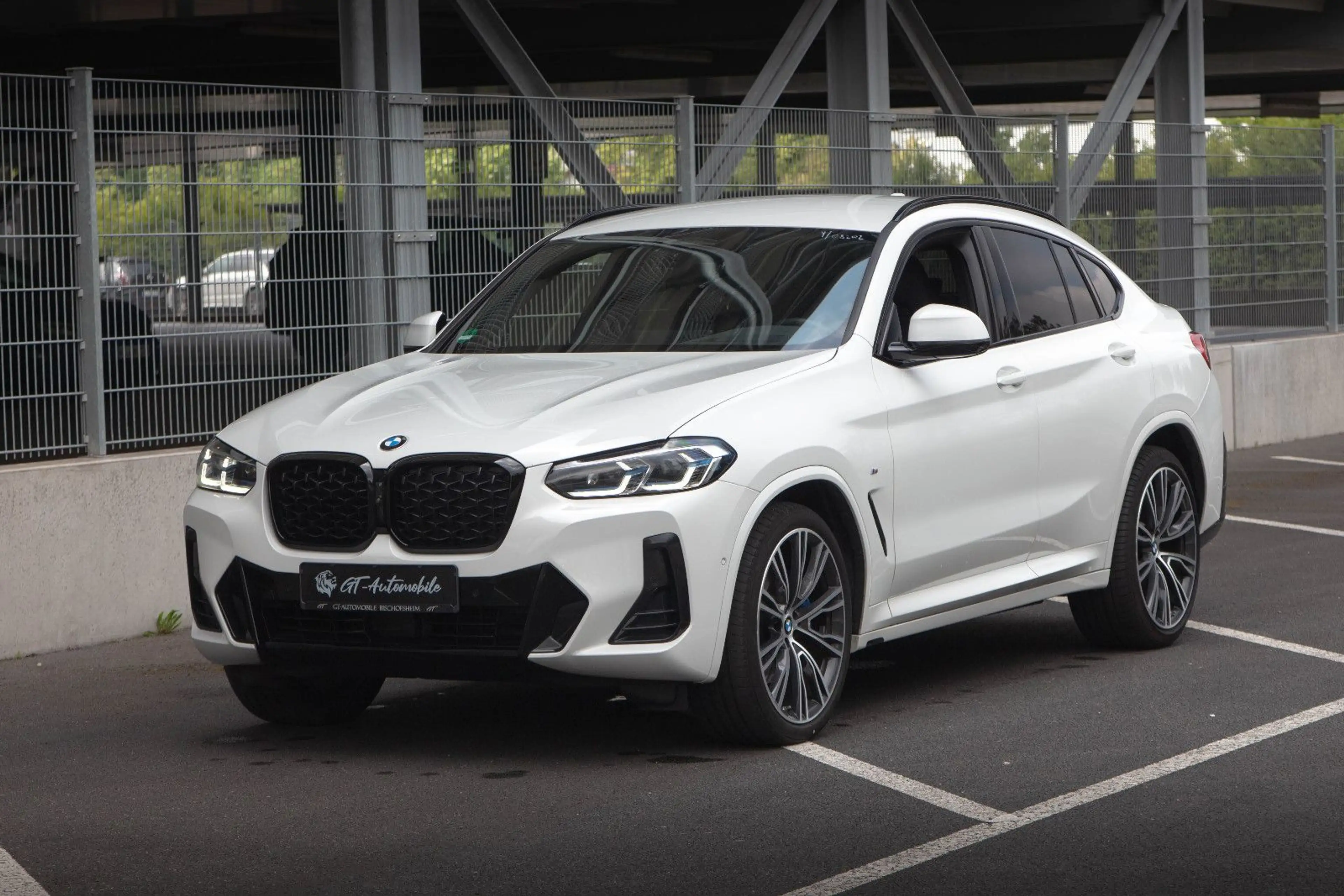 BMW X4 xDrive 30d*M Sport*Carbon*HUD*360°*M-Sitze! — photo 11