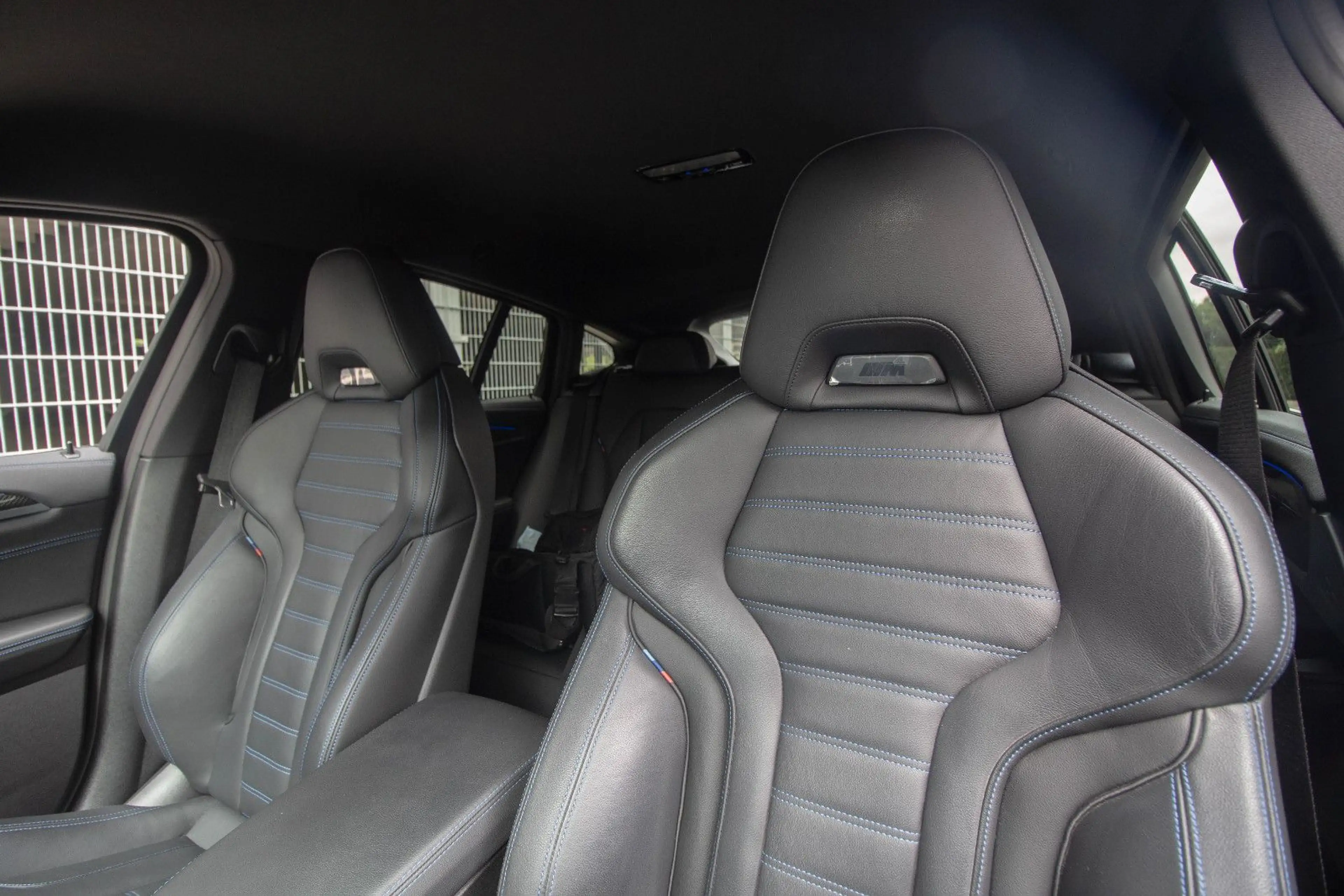 BMW X4 xDrive 30d*M Sport*Carbon*HUD*360°*M-Sitze! — photo 3