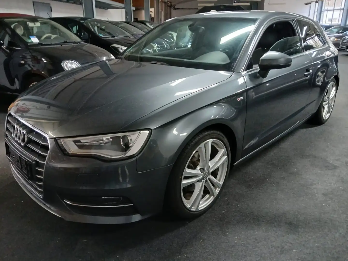 Audi A3 S line Sportpaket Grau - 2