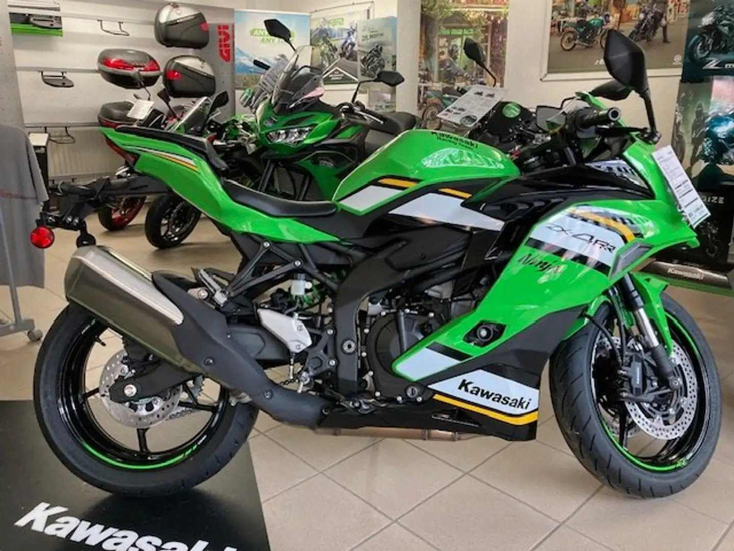 Kawasaki Ninja ZX-4RR Verde - 1
