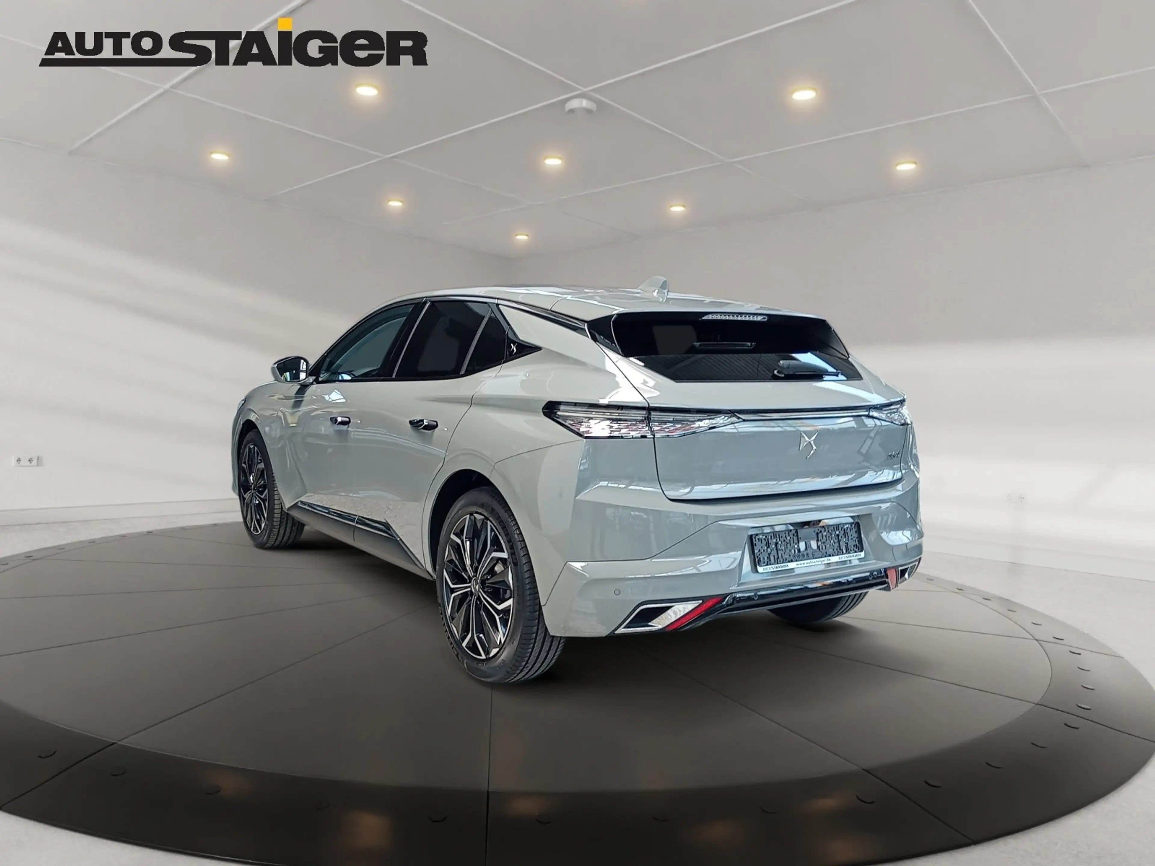 DS Automobiles DS 4 1.2 PureTech 130 S&S Rivoli SHZ+2xKlima+PDC — photo 9