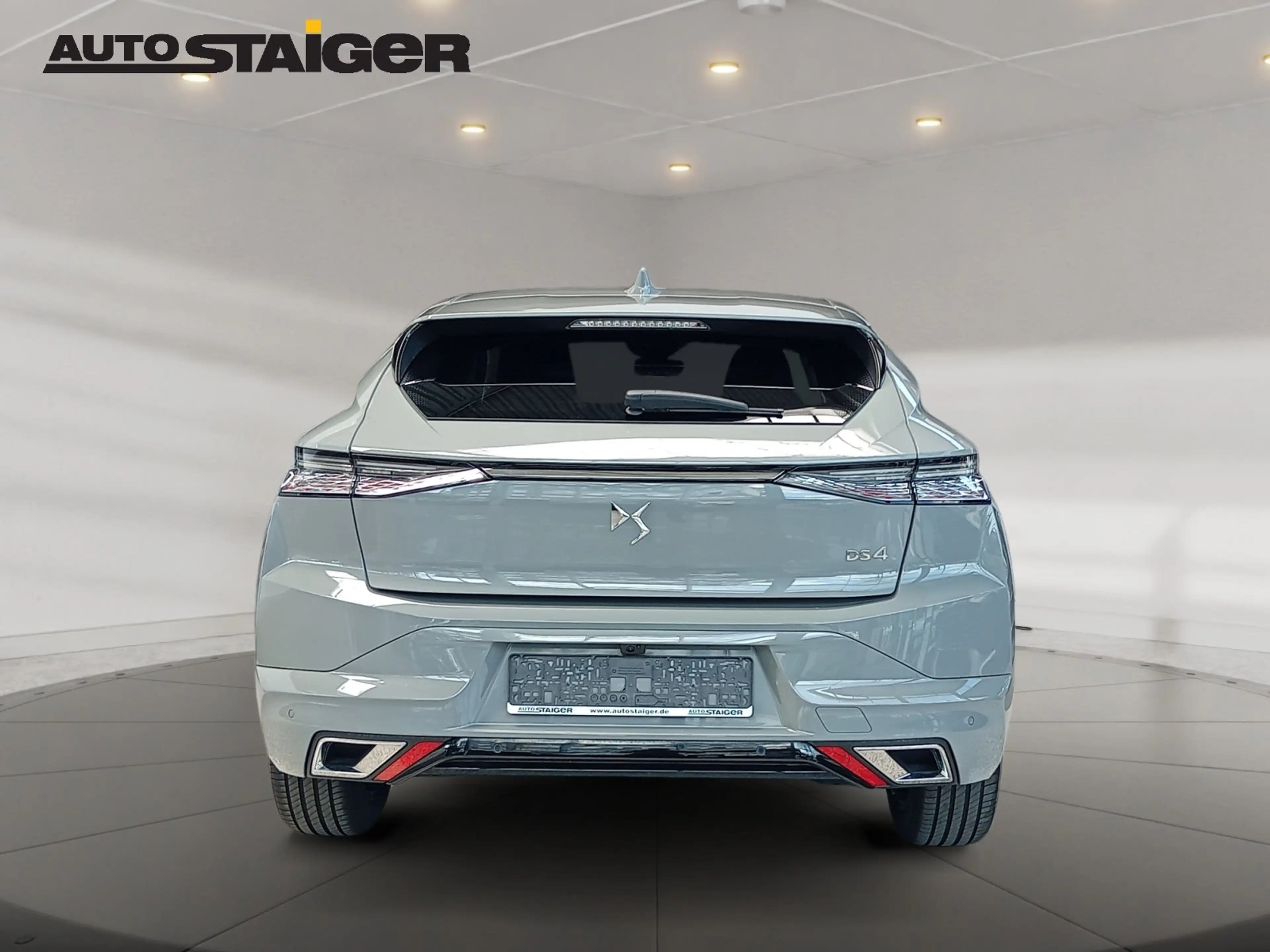 DS Automobiles DS 4 1.2 PureTech 130 S&S Rivoli SHZ+2xKlima+PDC — photo 8
