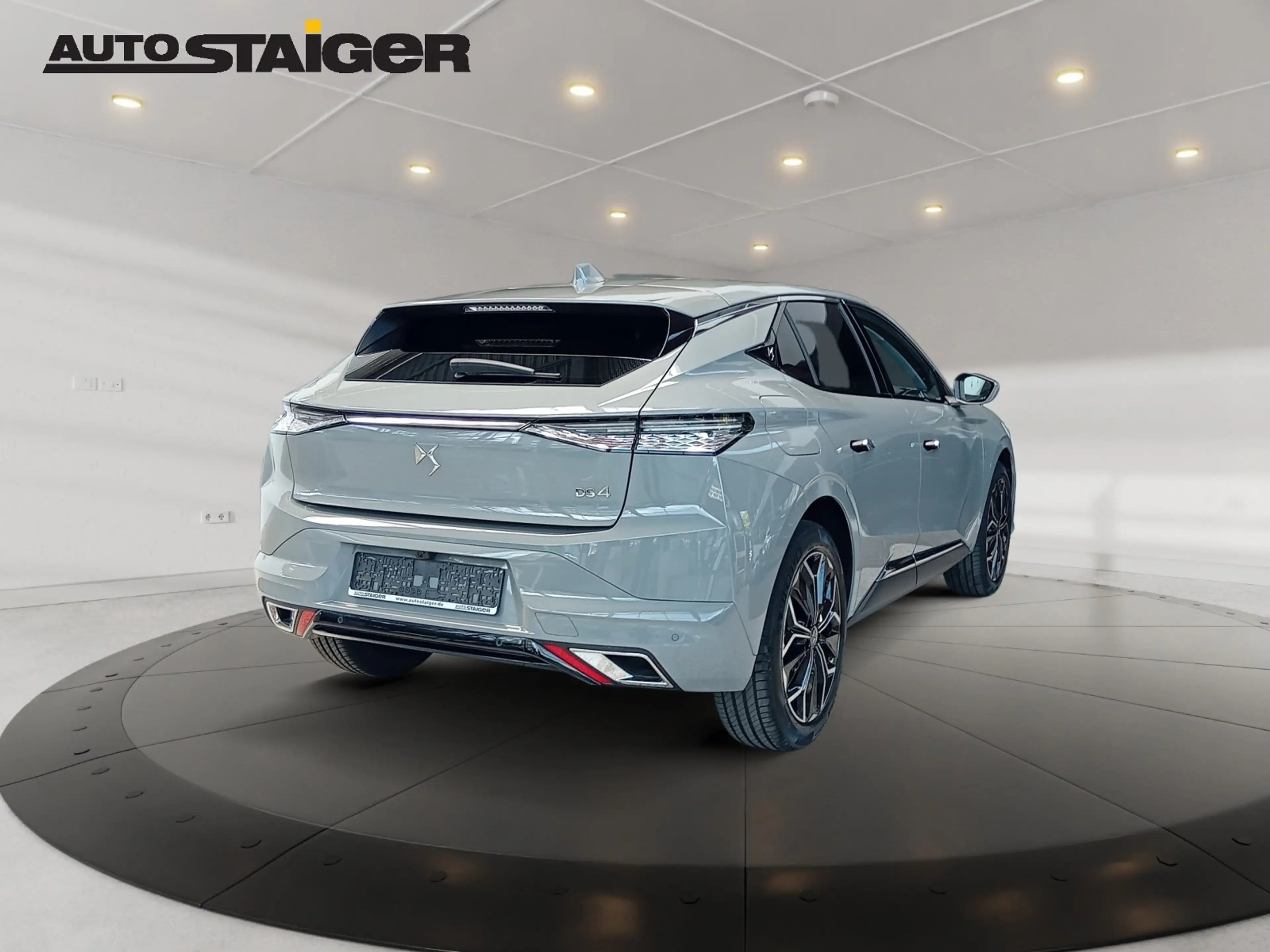 DS Automobiles DS 4 1.2 PureTech 130 S&S Rivoli SHZ+2xKlima+PDC — photo 7