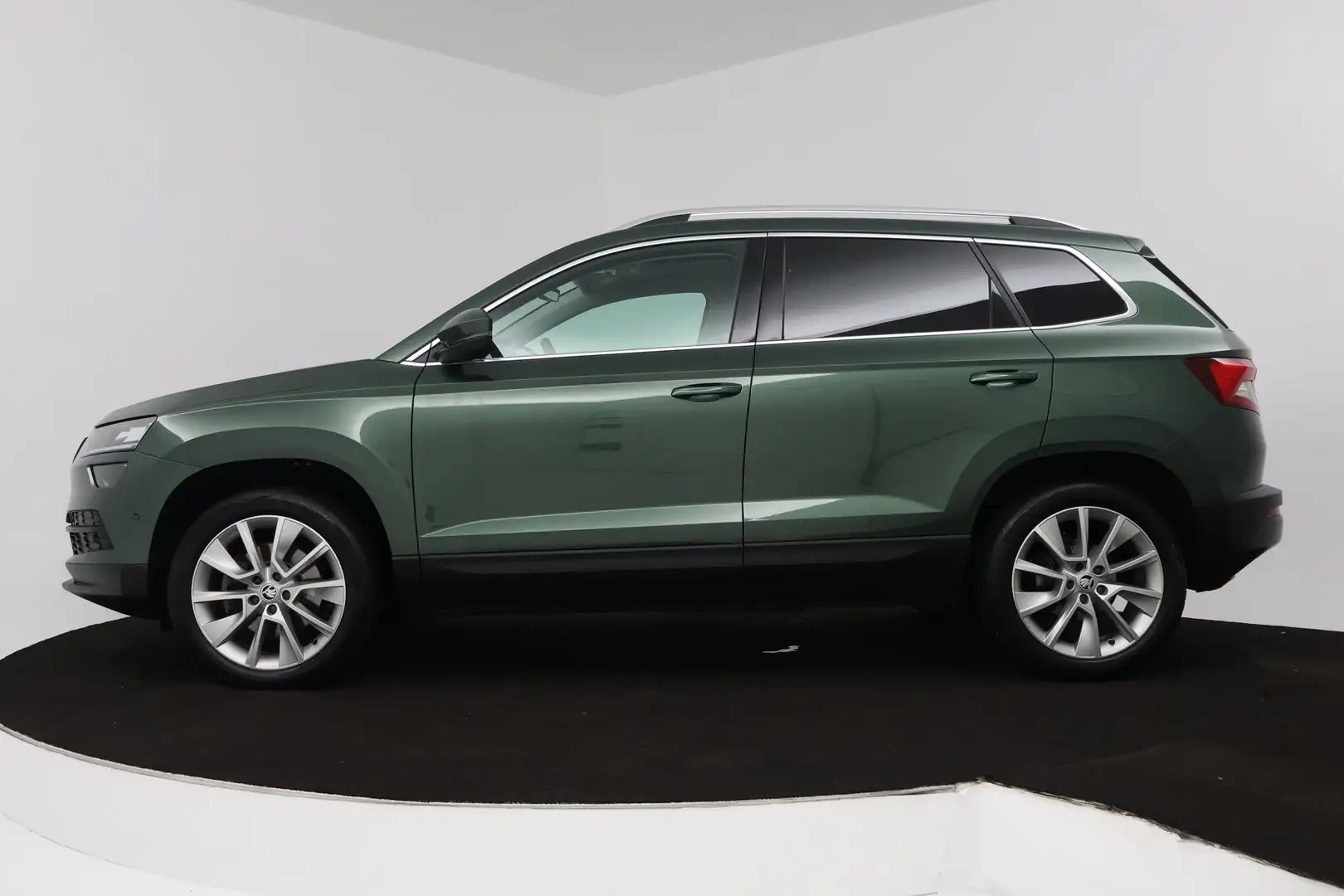 Skoda Karoq 1.5 TSI ACT Style Business (PANORAMADAK, STOELVERW Groen - 2