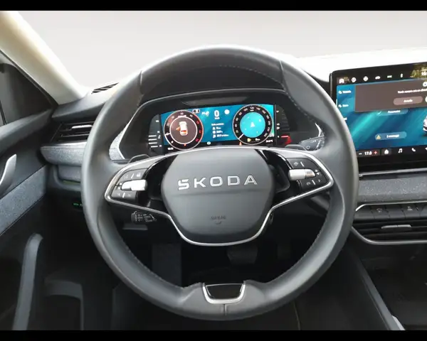 Skoda Octavia view 13