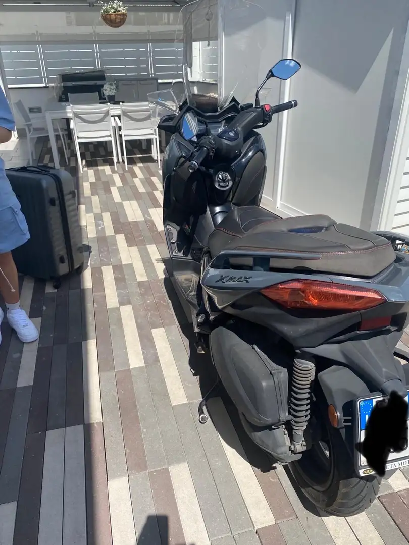 Yamaha X-Max 300 - 2