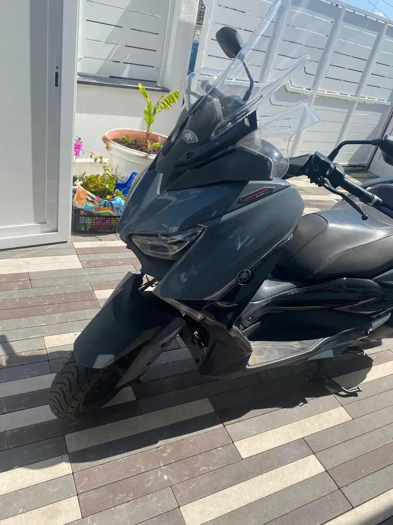 Yamaha X-Max 300 - 1