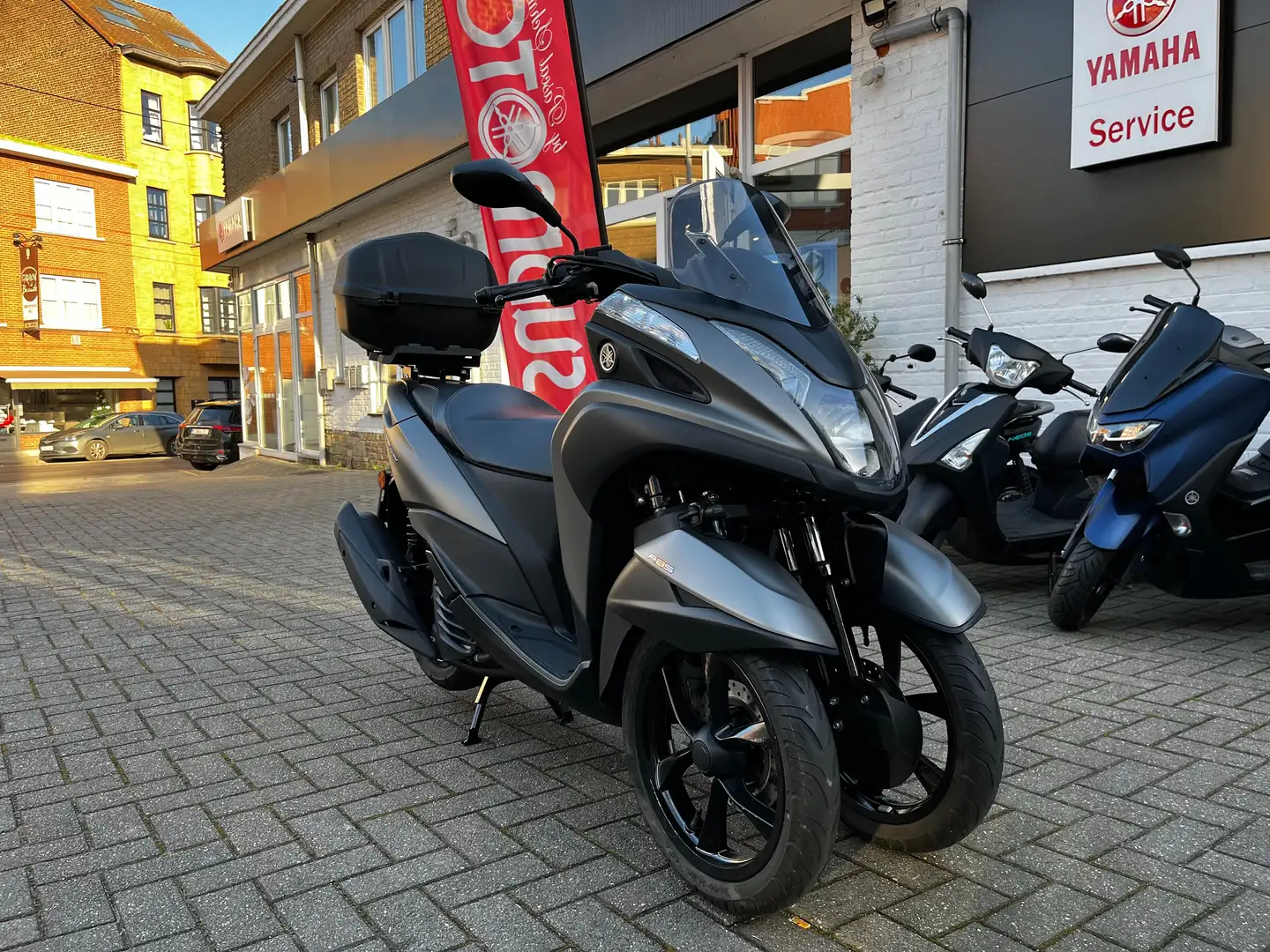 Yamaha TriCity 155 Grau - 2