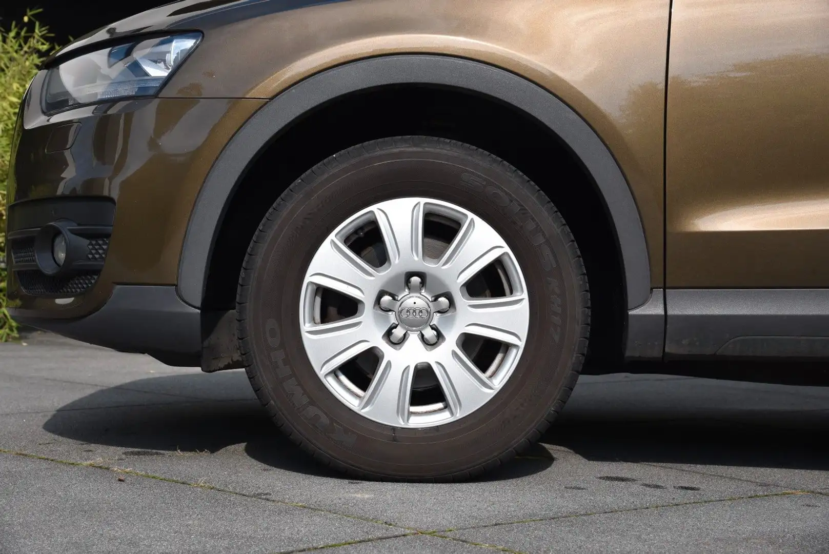 Audi Q3 1.4 TFSI **AHK** Braun - 2