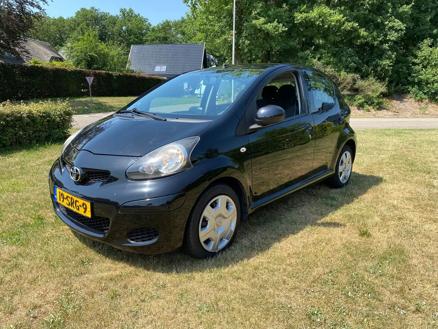 Toyota Aygo Aygo 1.0-12V Comfort Nav. Zwart - 1