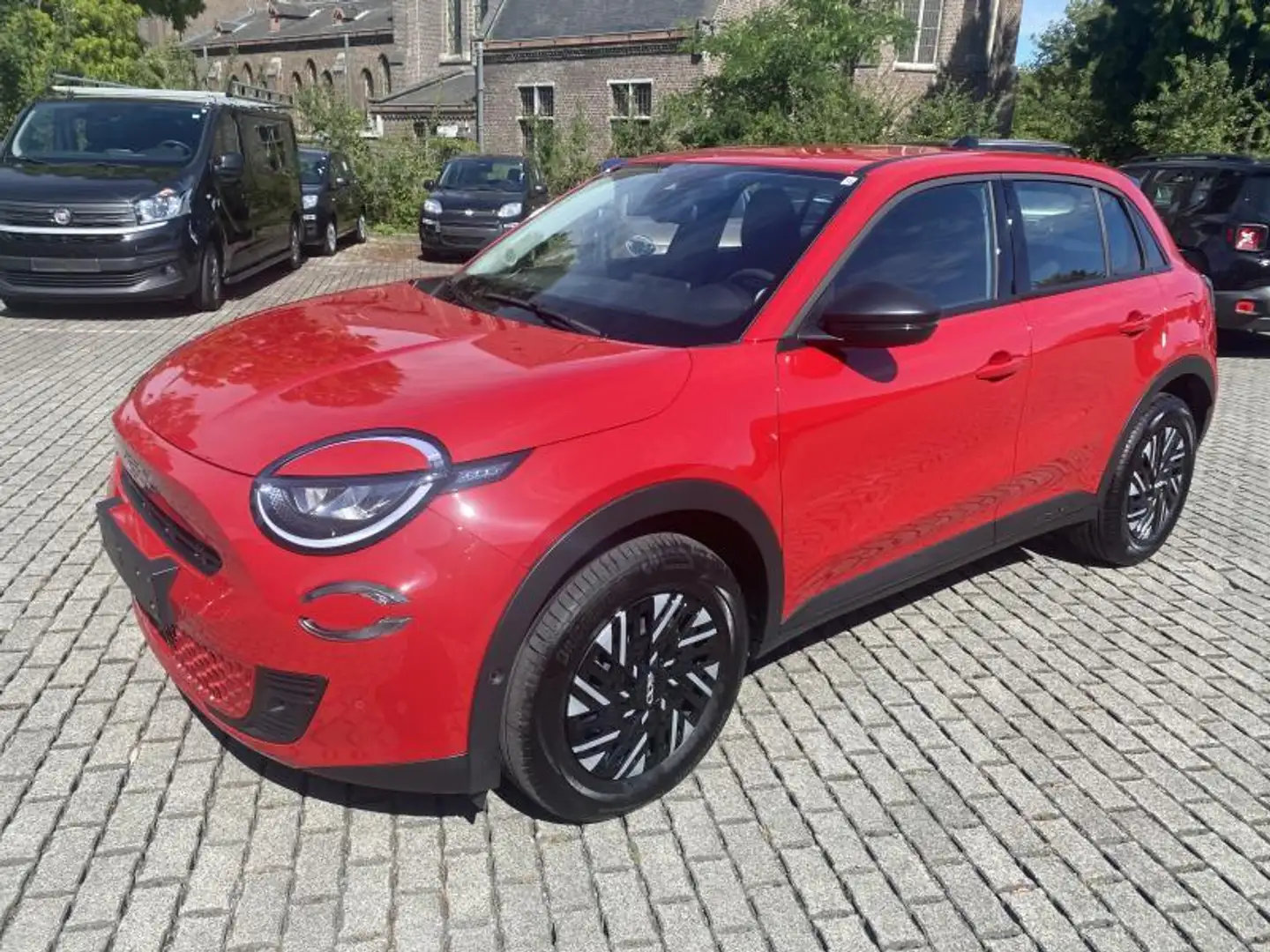 Fiat 600 Hybrid / e Rouge - 1